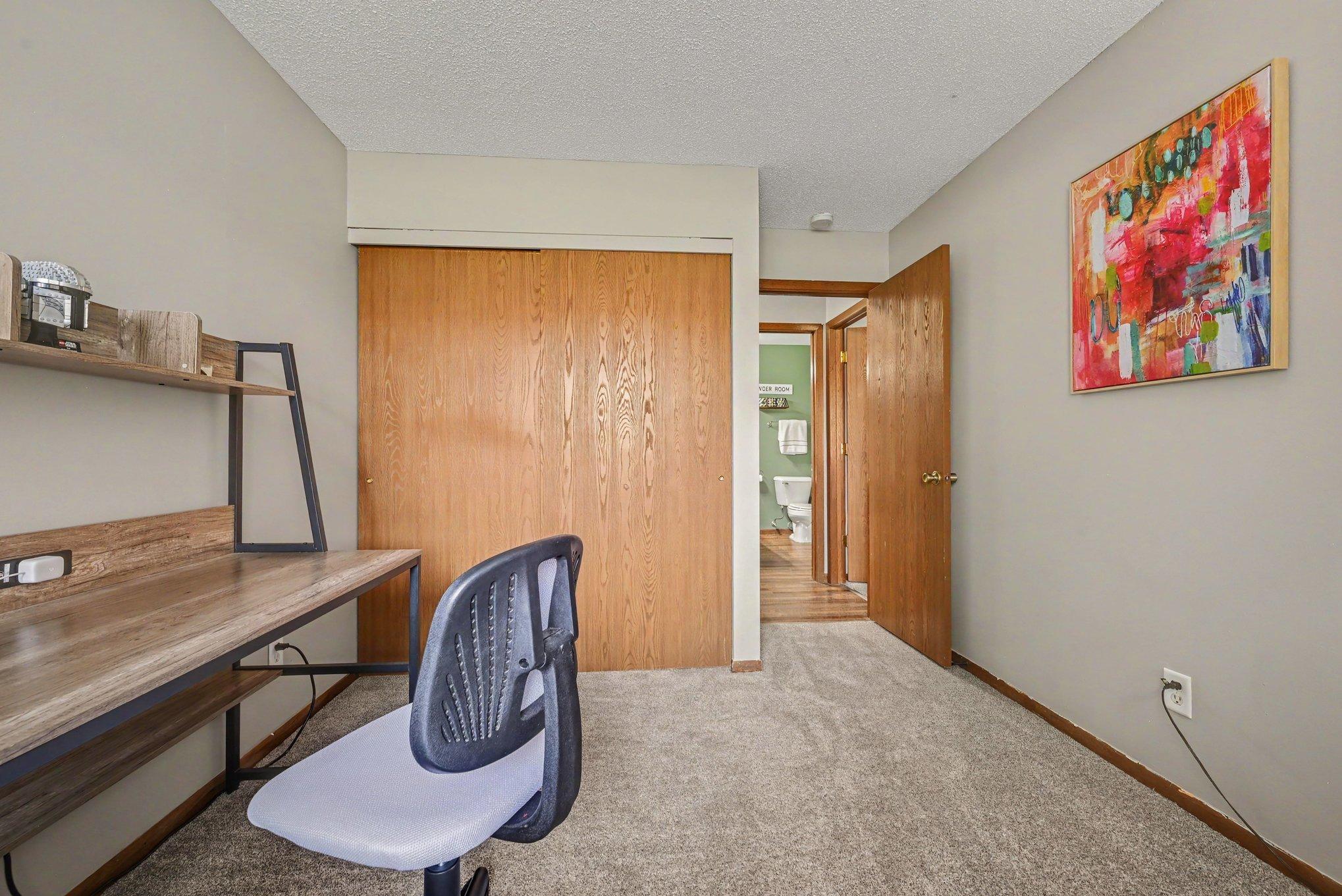 View of Residential at 2079 Parkside Drive, Saint Paul MN 55119, Saint Paul (17 of 26) - Mike Wilen | Minnesota Team Real Estate