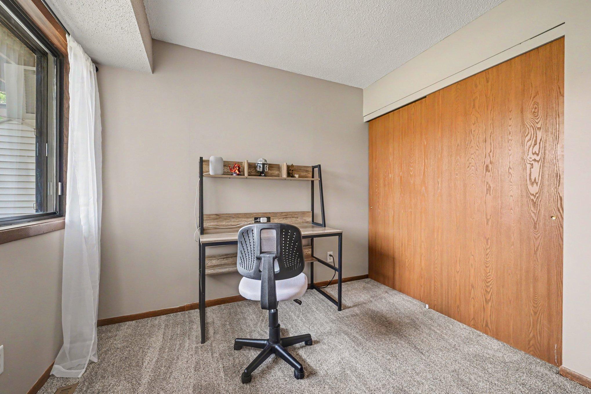 View of Residential at 2079 Parkside Drive, Saint Paul MN 55119, Saint Paul (16 of 26) - Mike Wilen | Minnesota Team Real Estate