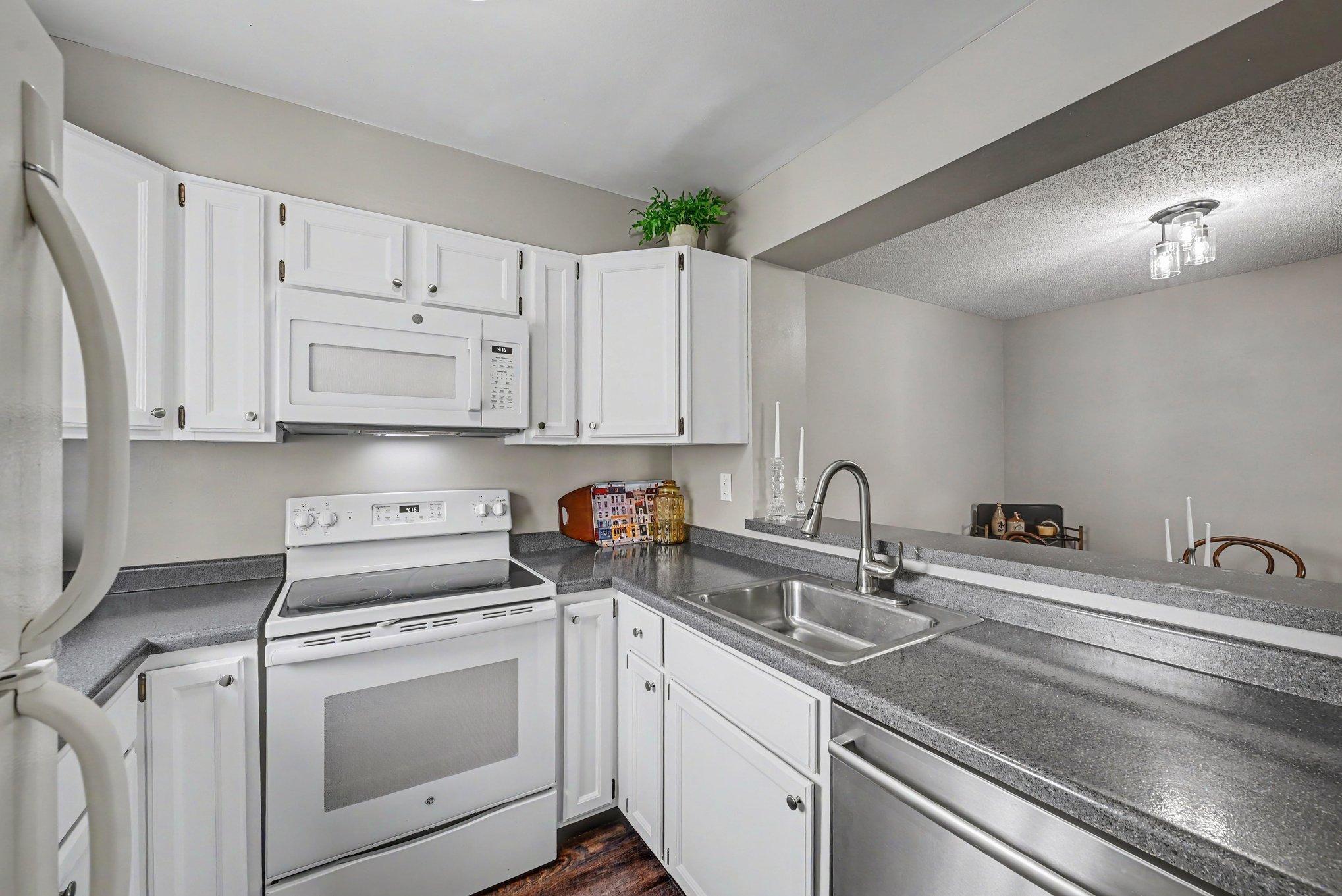 View of Residential at 2079 Parkside Drive, Saint Paul MN 55119, Saint Paul (8 of 26) - Mike Wilen | Minnesota Team Real Estate
