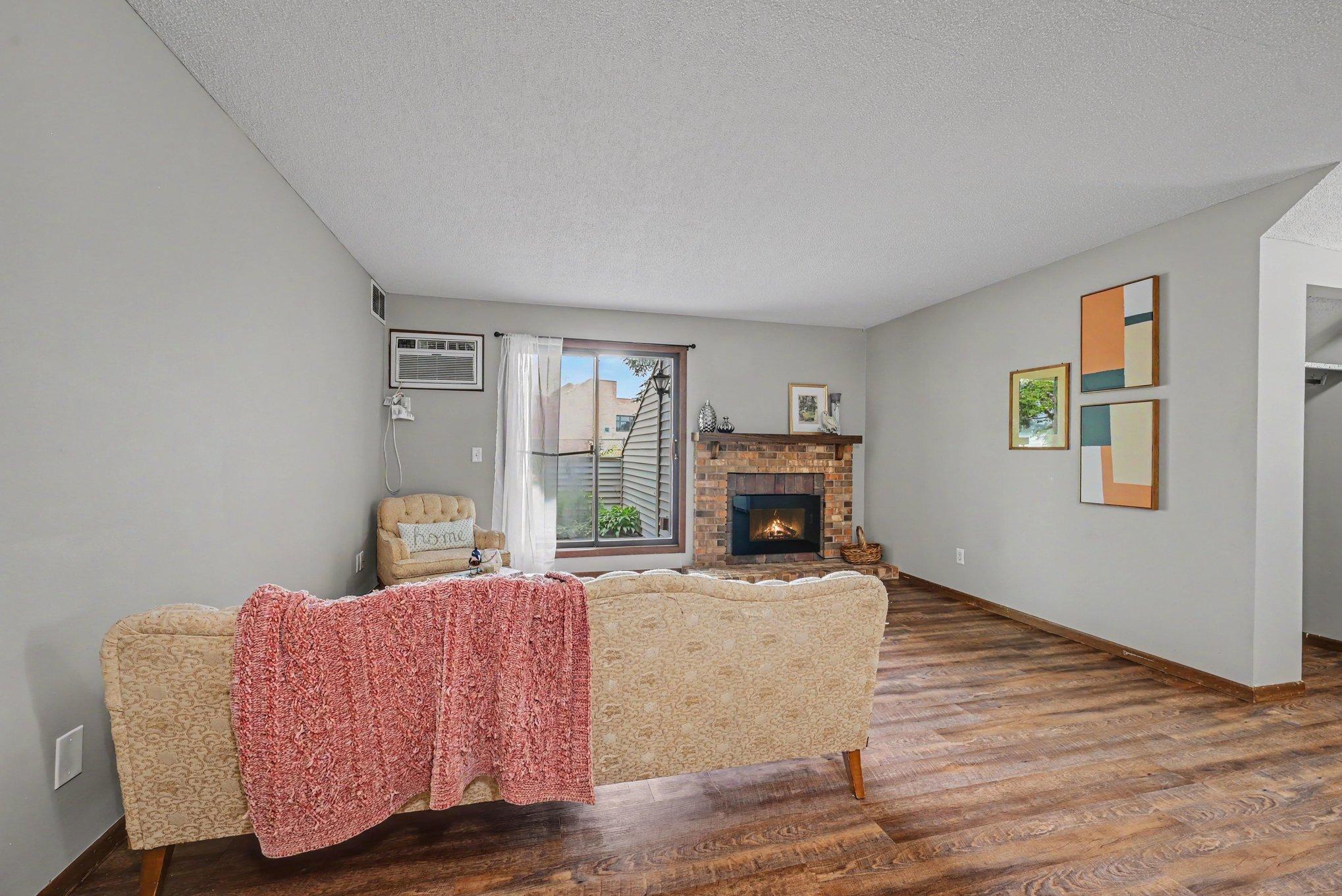 View of Residential at 2079 Parkside Drive, Saint Paul MN 55119, Saint Paul (5 of 26) - Mike Wilen | Minnesota Team Real Estate