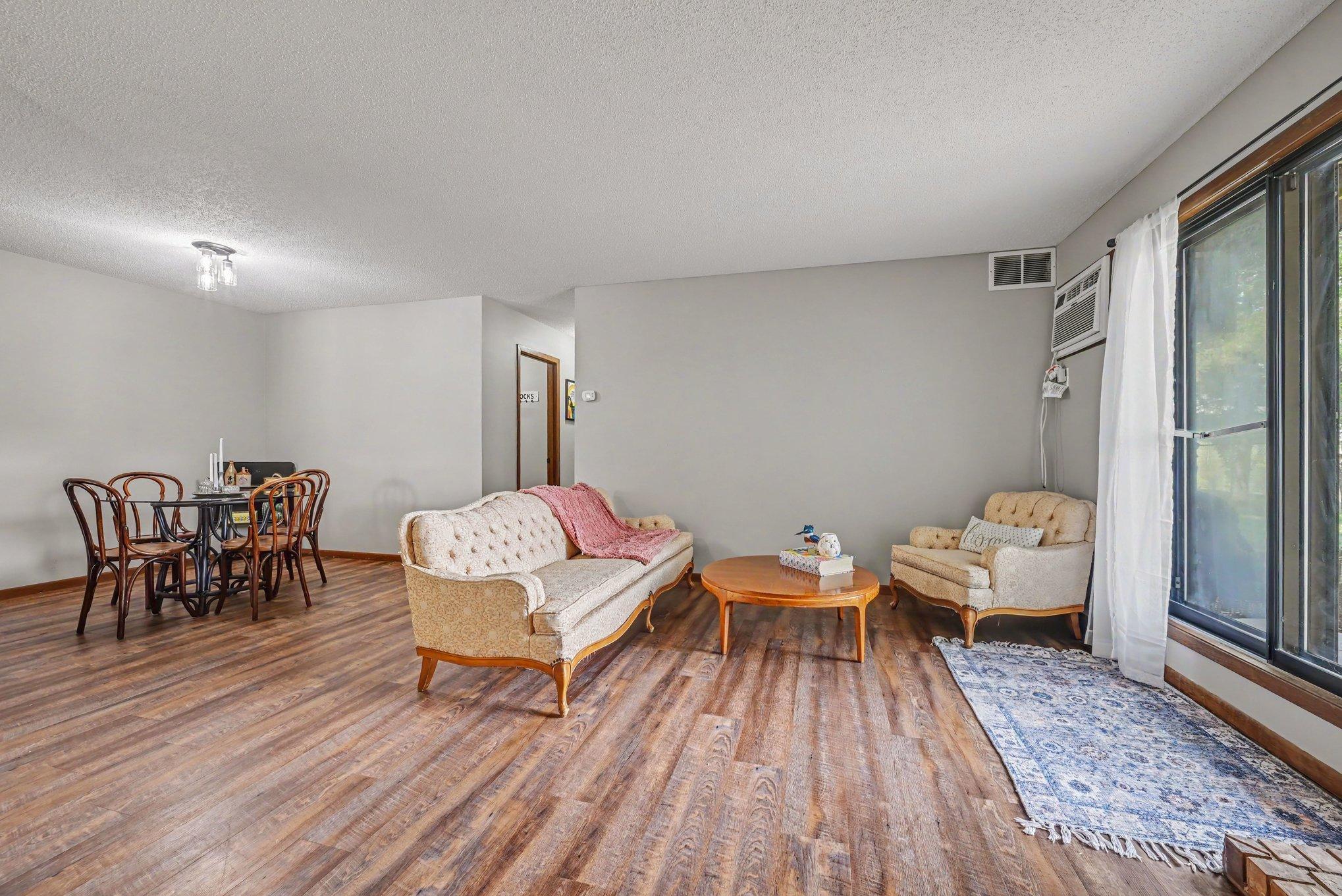 View of Residential at 2079 Parkside Drive, Saint Paul MN 55119, Saint Paul (4 of 26) - Mike Wilen | Minnesota Team Real Estate