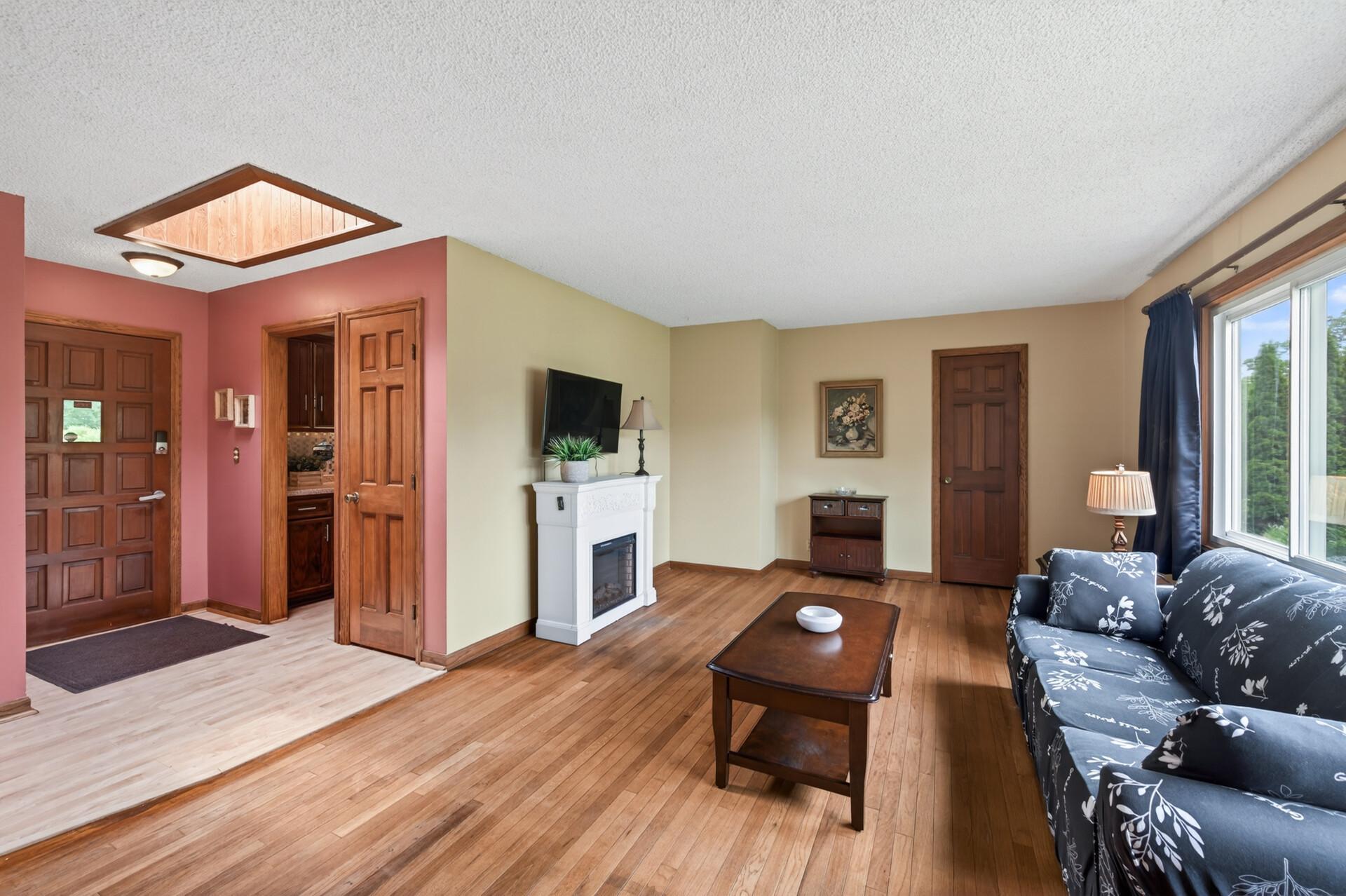 View of Residential at 7930 26th Street, Saint Louis Park MN 55426, Saint Louis Park (6 of 30) - Mike Wilen | Minnesota Team Real Estate