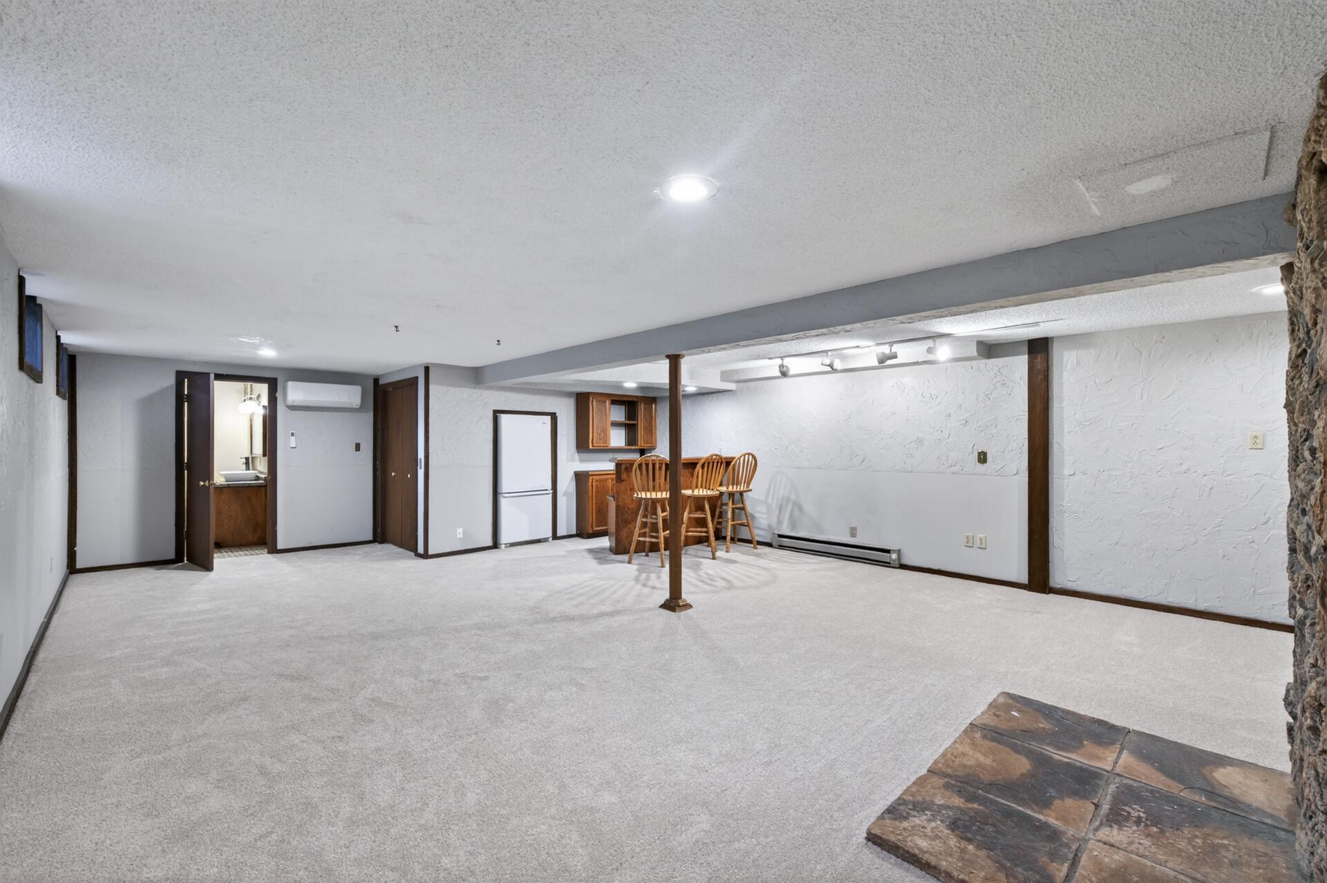 View of Residential at 7930 26th Street, Saint Louis Park MN 55426, Saint Louis Park (22 of 30) - Mike Wilen | Minnesota Team Real Estate