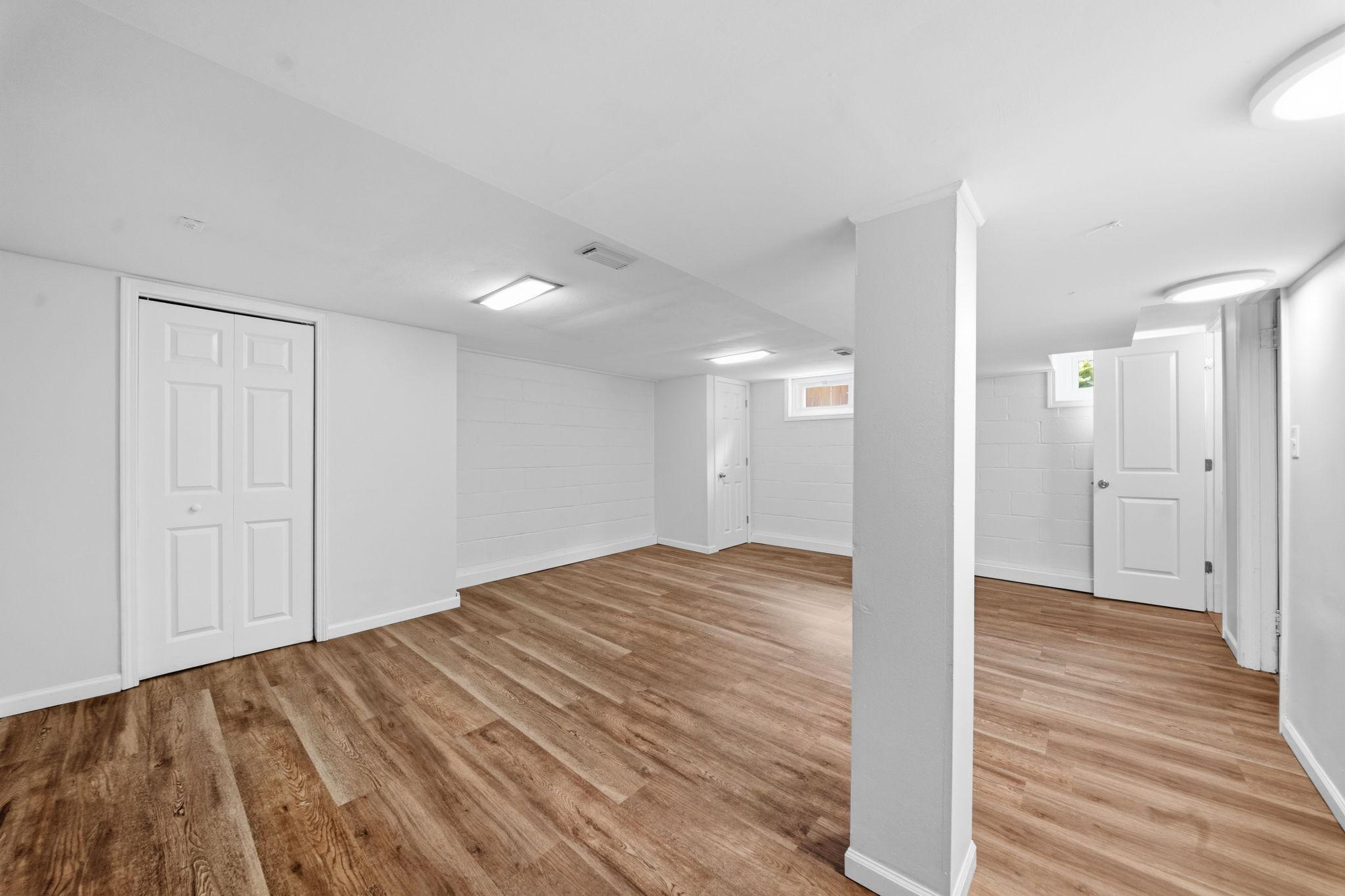 View of Residential at 471 White Bear Avenue, Saint Paul MN 55106, Saint Paul (32 of 65) - Mike Wilen | Minnesota Team Real Estate