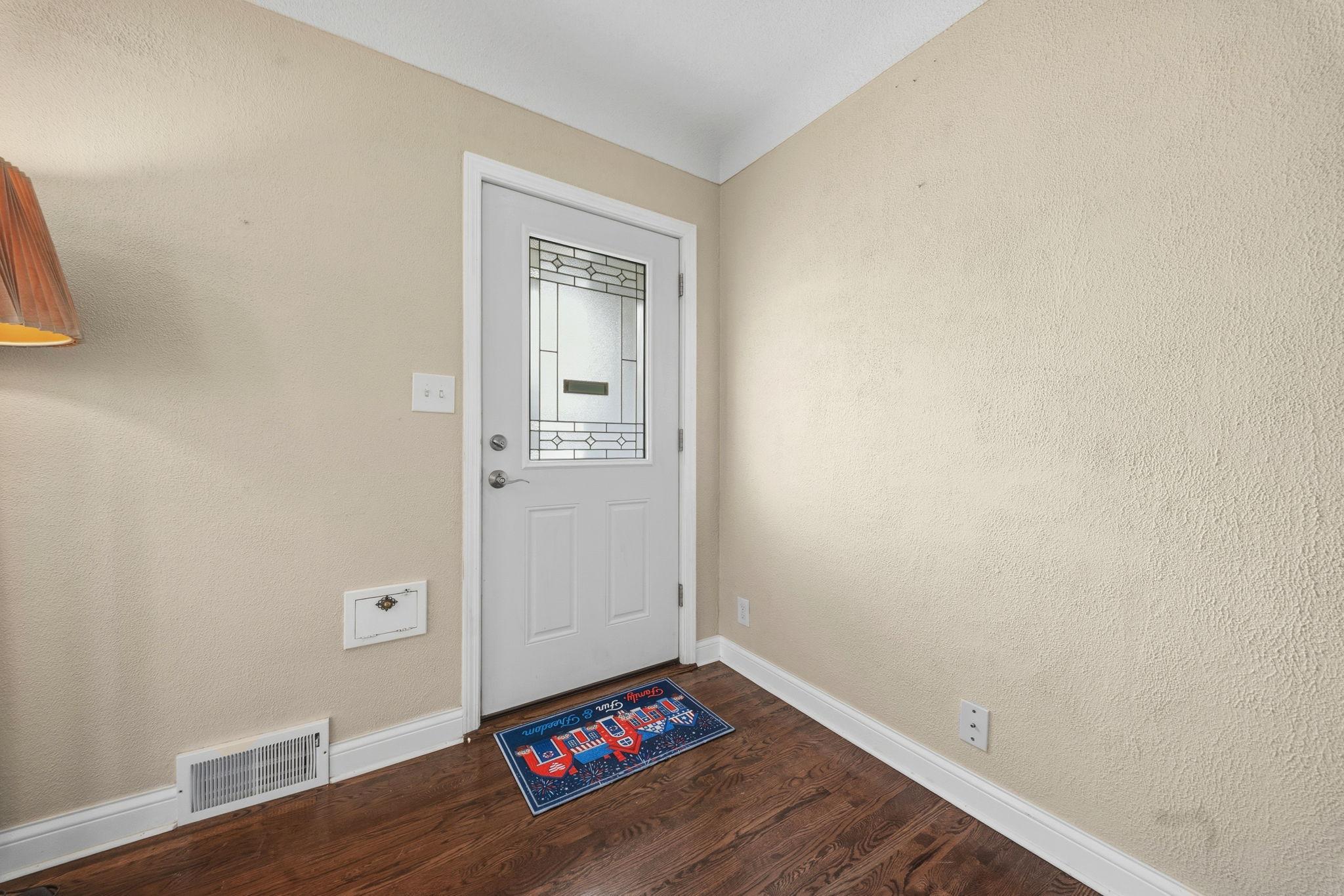 View of Residential at 471 White Bear Avenue, Saint Paul MN 55106, Saint Paul (2 of 65) - Mike Wilen | Minnesota Team Real Estate