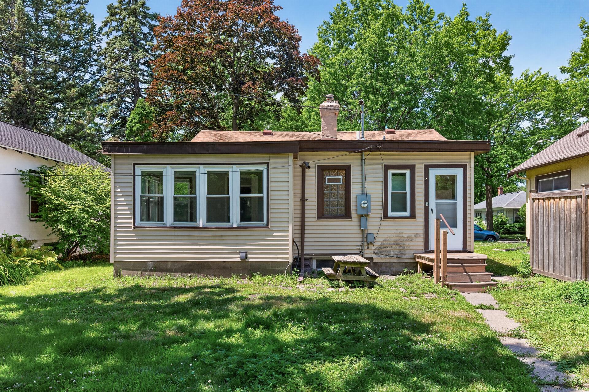 View of Residential at 4310 James Avenue, Minneapolis MN 55412, Minneapolis (21 of 23) - Mike Wilen | Minnesota Team Real Estate