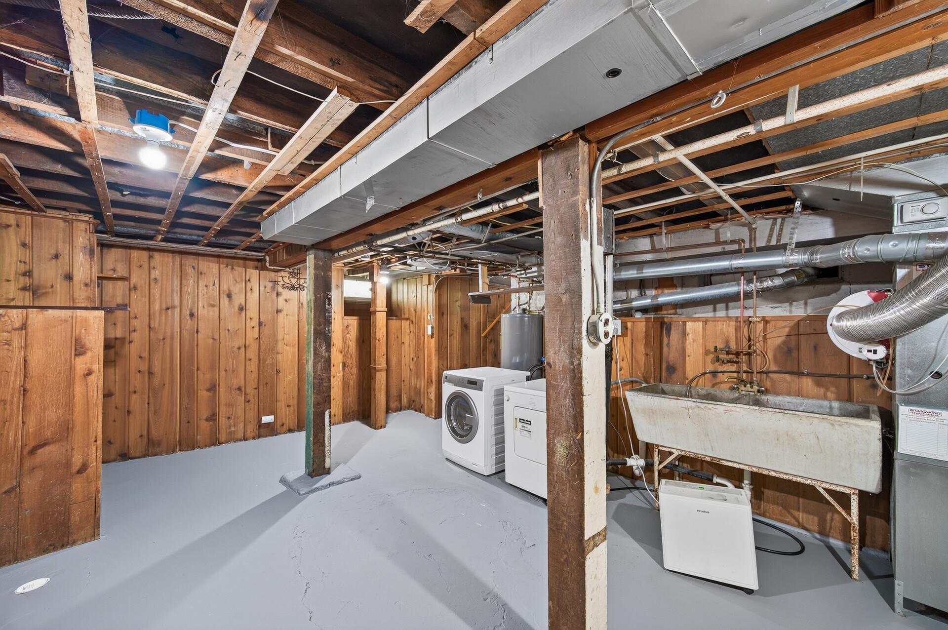 View of Residential at 4310 James Avenue, Minneapolis MN 55412, Minneapolis (20 of 23) - Mike Wilen | Minnesota Team Real Estate