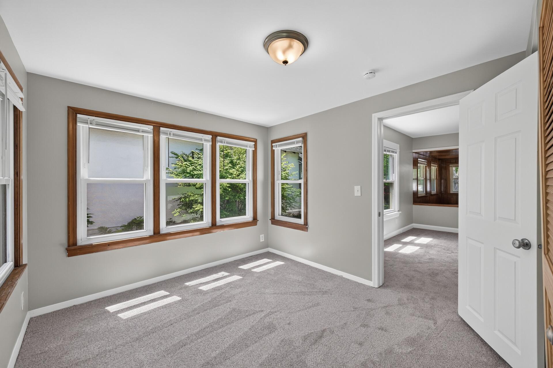 View of Residential at 4310 James Avenue, Minneapolis MN 55412, Minneapolis (17 of 23) - Mike Wilen | Minnesota Team Real Estate