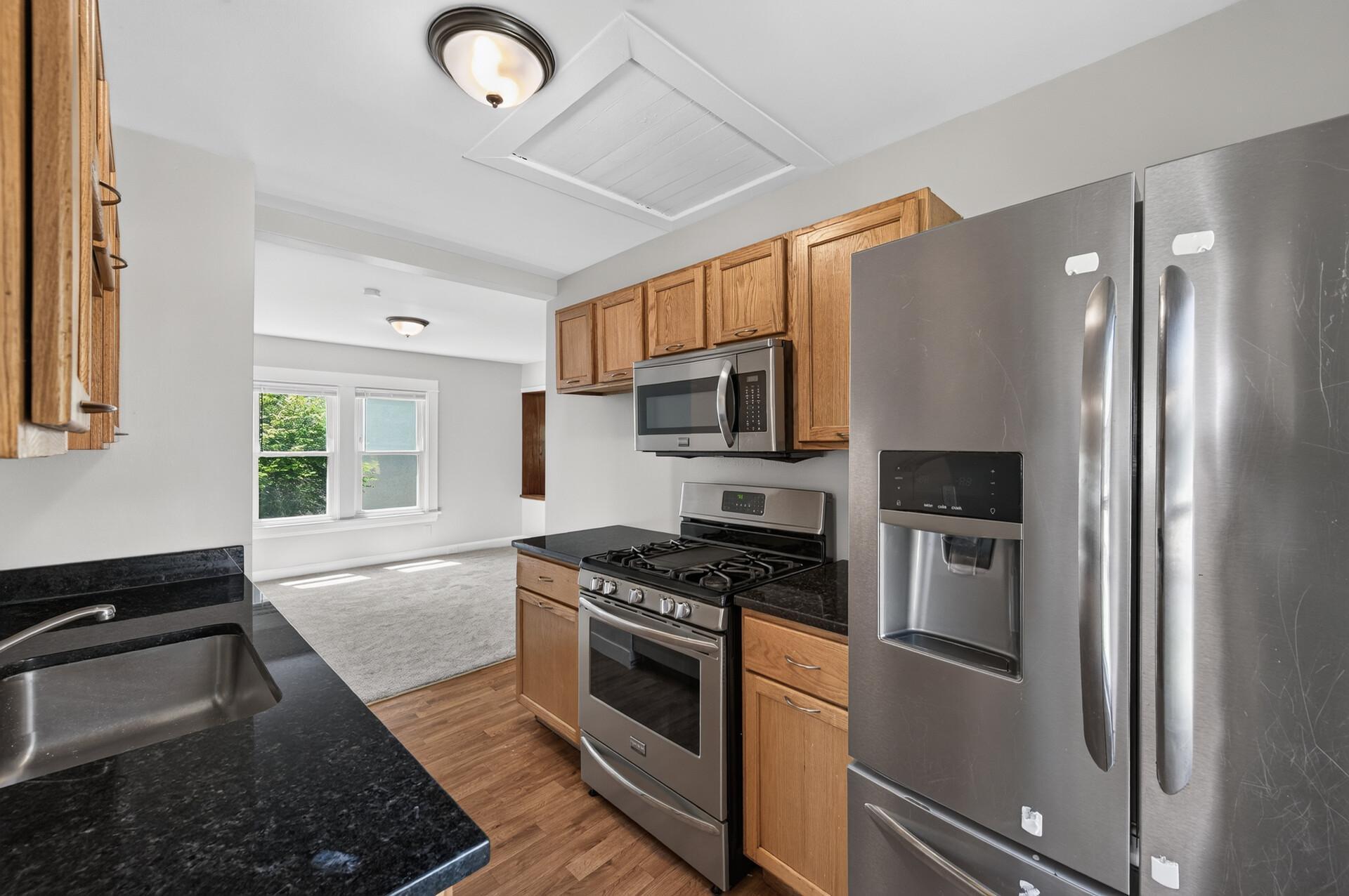 View of Residential at 4310 James Avenue, Minneapolis MN 55412, Minneapolis (10 of 23) - Mike Wilen | Minnesota Team Real Estate