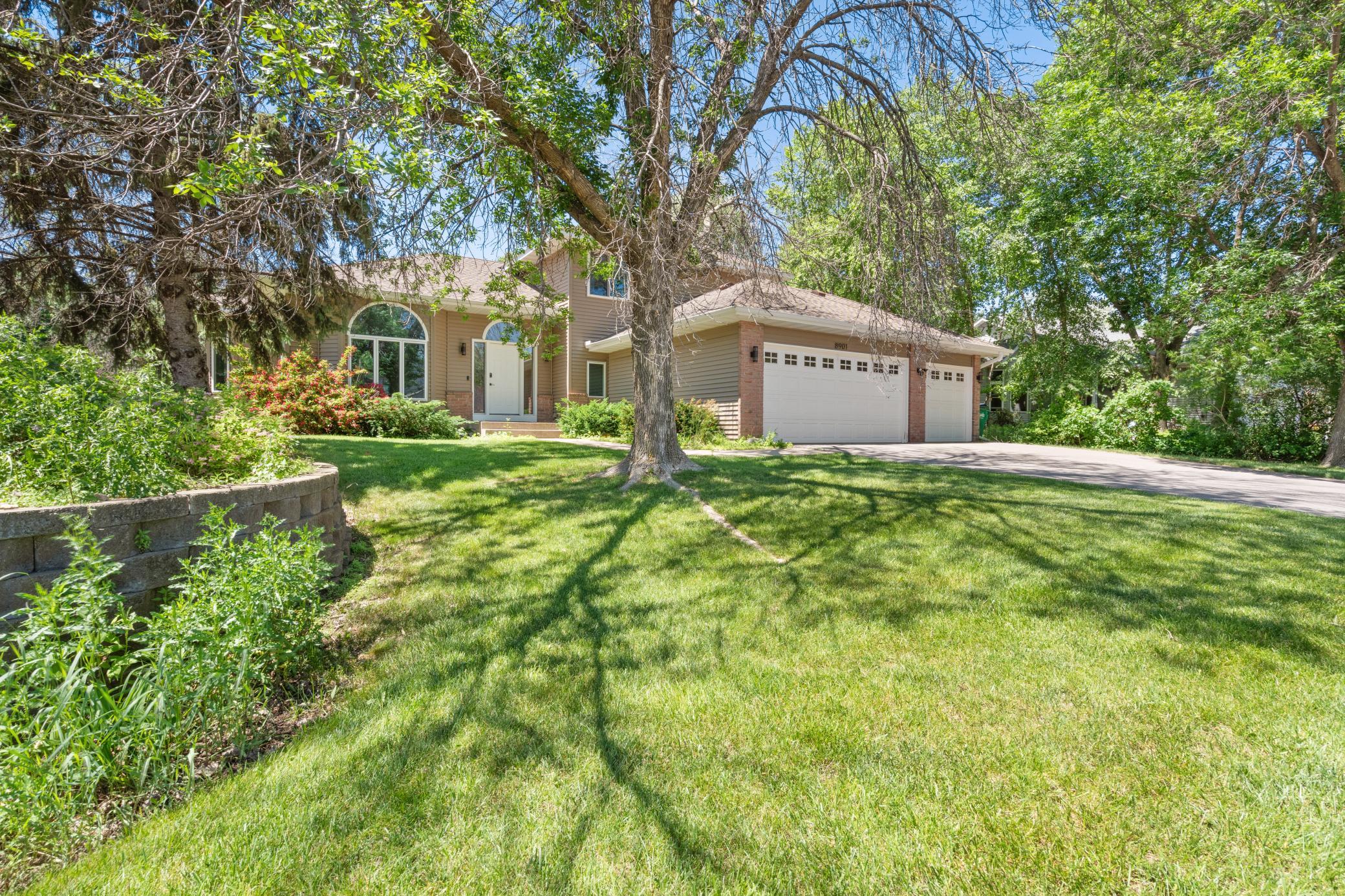 View of Residential at 8901 Dunbar Knoll, Brooklyn Park MN 55443, Brooklyn Park (73 of 76) - Mike Wilen | Minnesota Team Real Estate