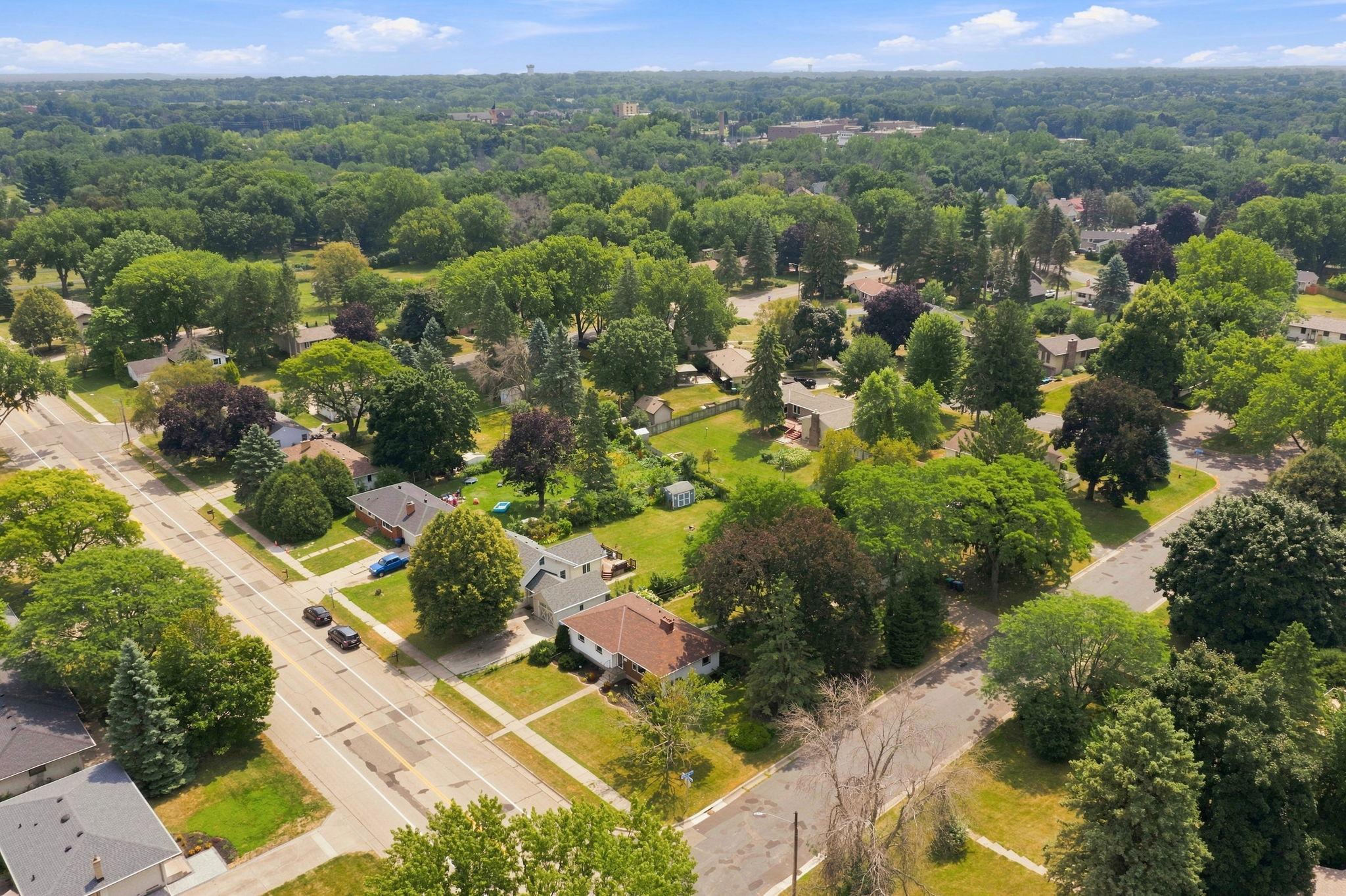 View of Residential at 2464 Holloway Avenue, North Saint Paul MN 55109, North Saint Paul (38 of 38) - Mike Wilen | Minnesota Team Real Estate