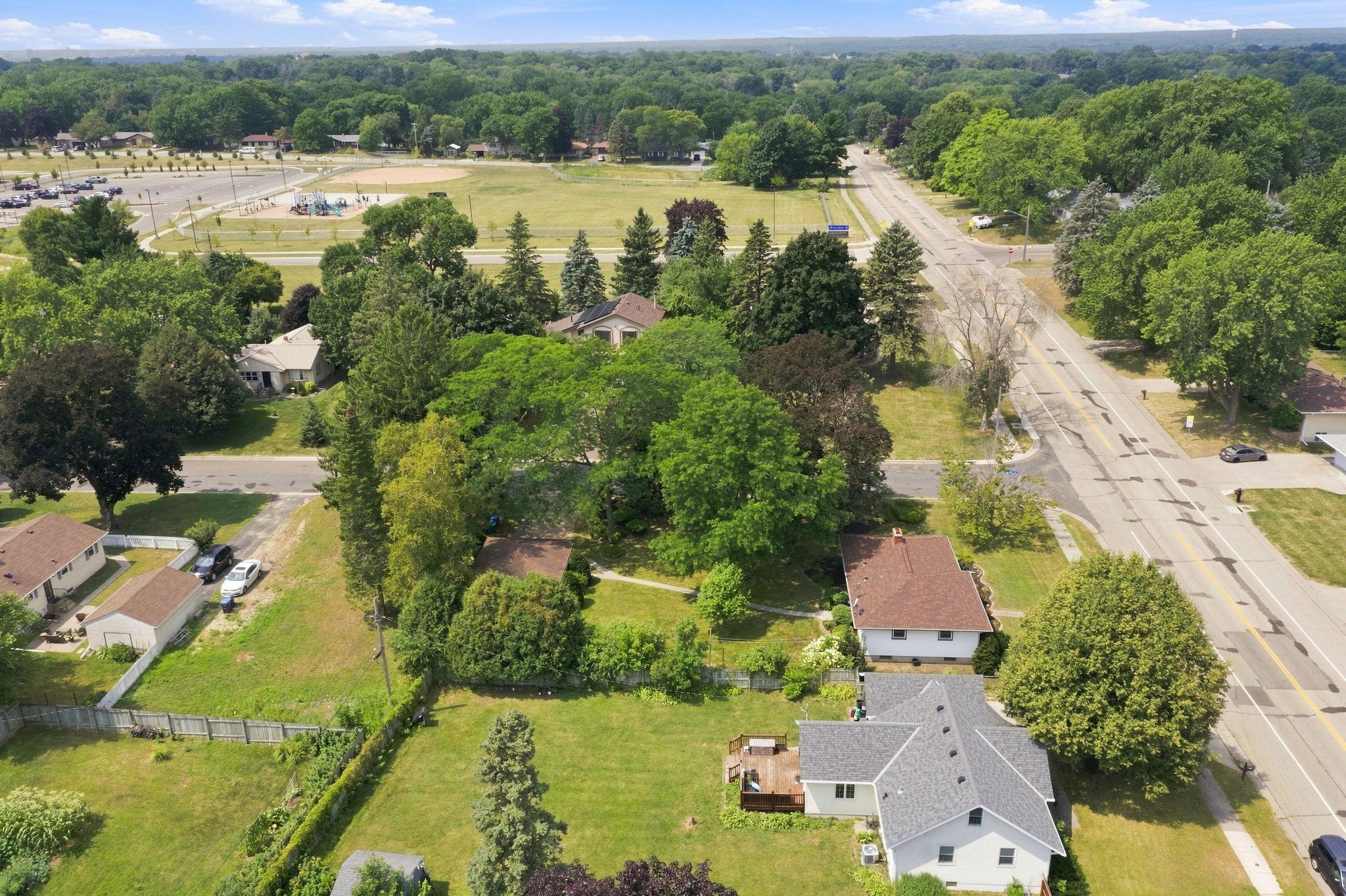 View of Residential at 2464 Holloway Avenue, North Saint Paul MN 55109, North Saint Paul (34 of 38) - Mike Wilen | Minnesota Team Real Estate