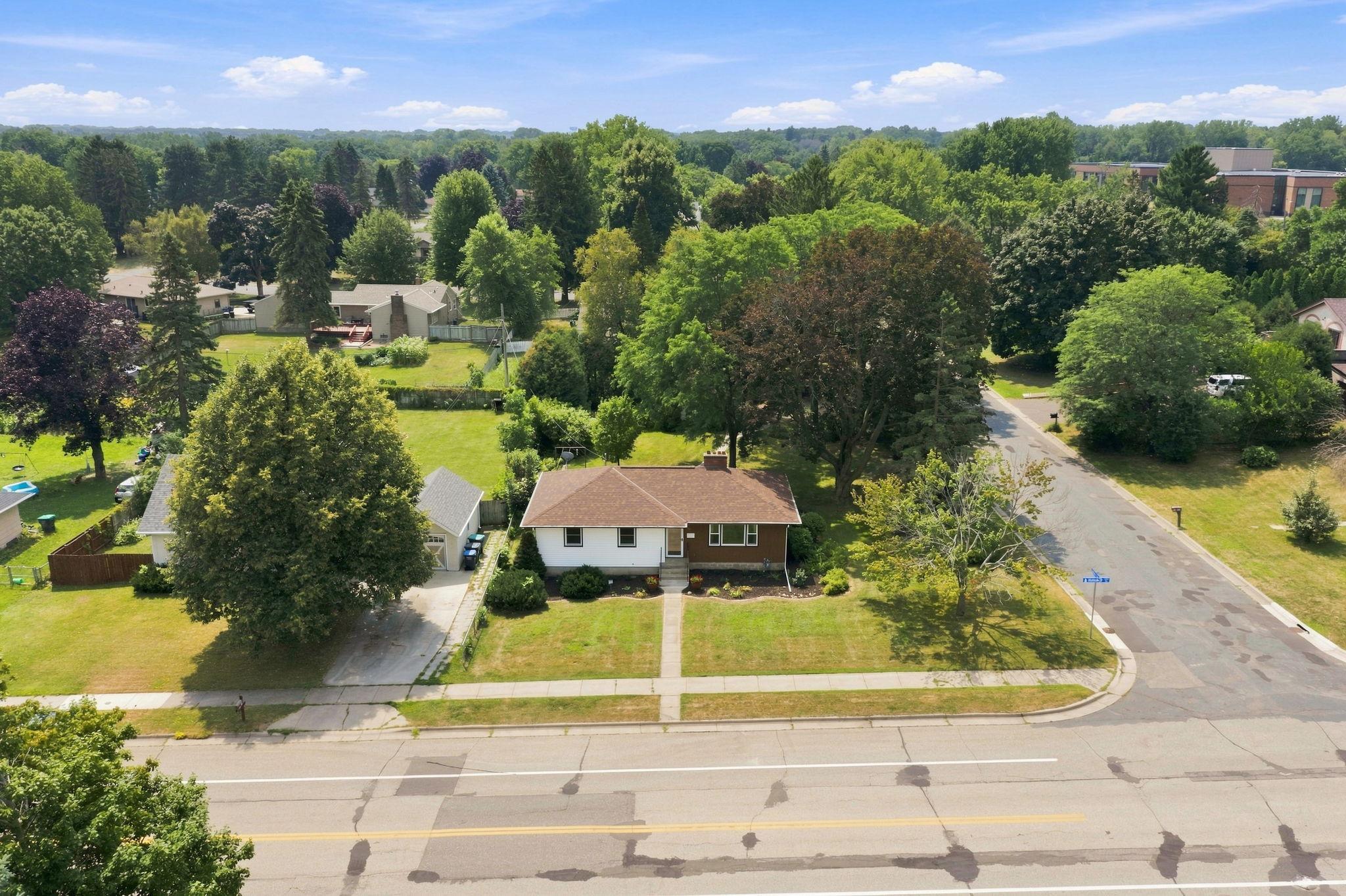 View of Residential at 2464 Holloway Avenue, North Saint Paul MN 55109, North Saint Paul (31 of 38) - Mike Wilen | Minnesota Team Real Estate
