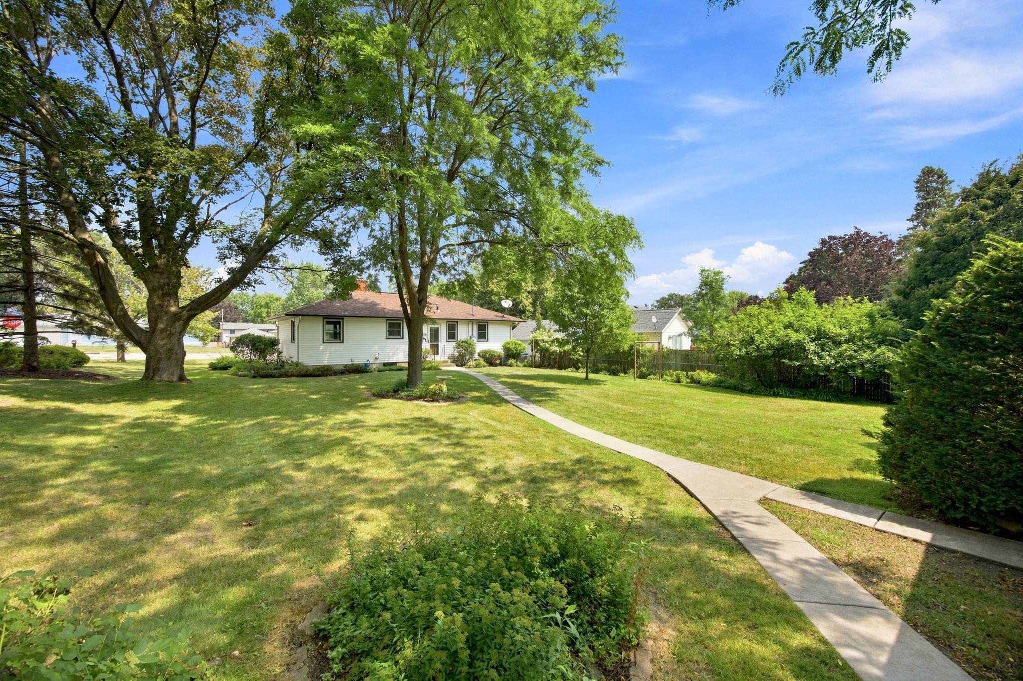 View of Residential at 2464 Holloway Avenue, North Saint Paul MN 55109, North Saint Paul (3 of 38) - Mike Wilen | Minnesota Team Real Estate