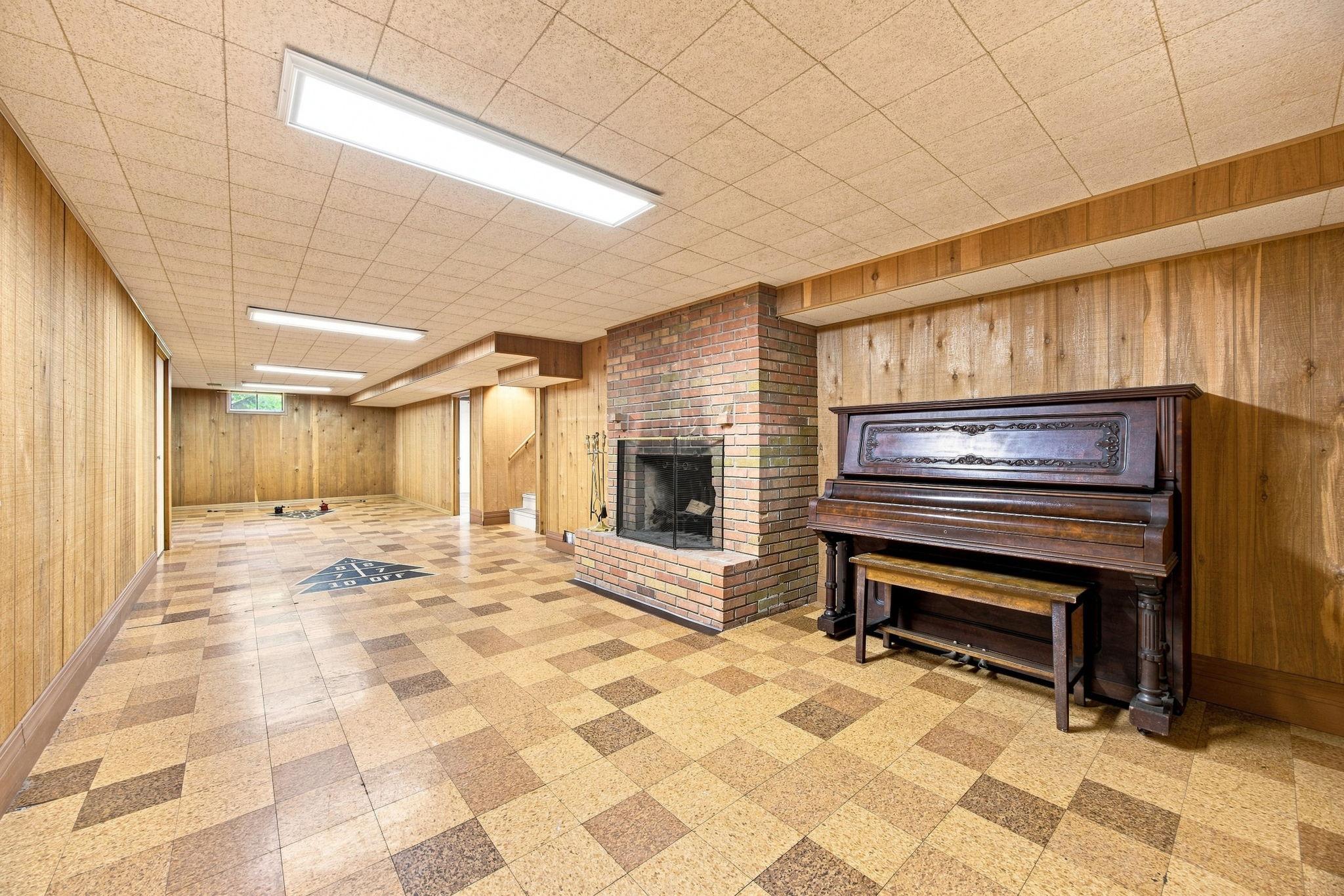 View of Residential at 2464 Holloway Avenue, North Saint Paul MN 55109, North Saint Paul (20 of 38) - Mike Wilen | Minnesota Team Real Estate