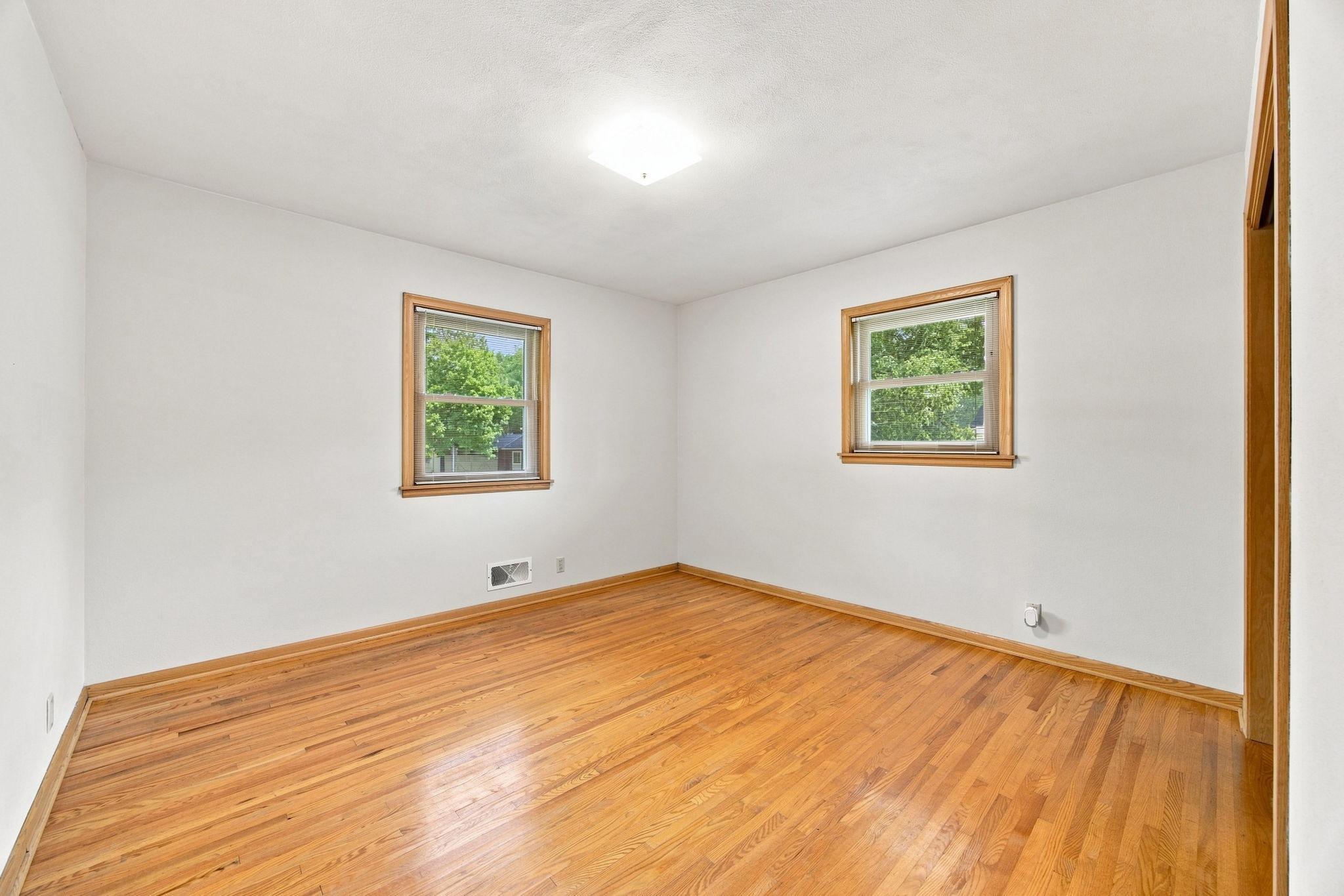 View of Residential at 2464 Holloway Avenue, North Saint Paul MN 55109, North Saint Paul (18 of 38) - Mike Wilen | Minnesota Team Real Estate