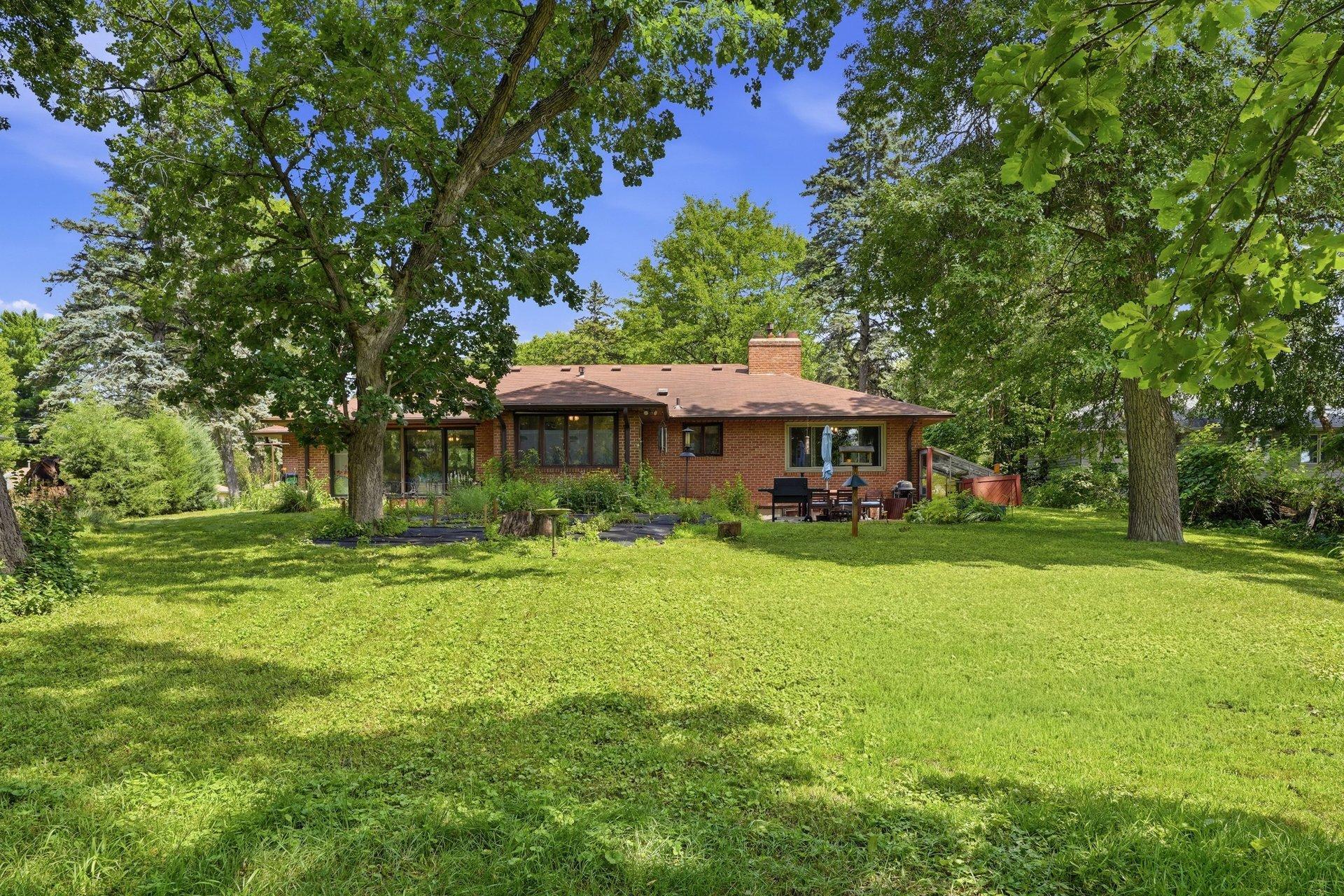 View of Residential at 5433 Twin Lake Boulevard, Brooklyn Center MN 55429, Brooklyn Center (3 of 31) - Mike Wilen | Minnesota Team Real Estate