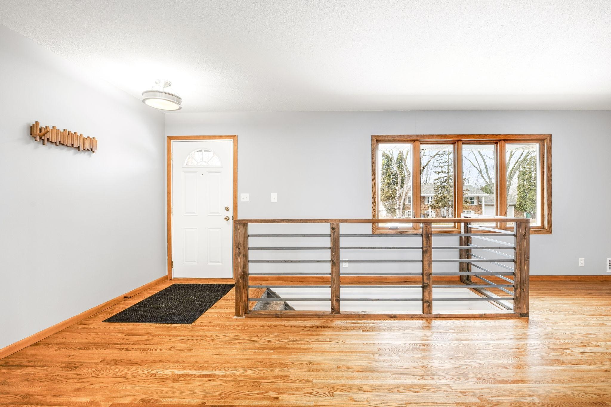 View of Residential at 8309 Harrison Road, Bloomington MN 55437, Bloomington (13 of 33) - Mike Wilen | Minnesota Team Real Estate