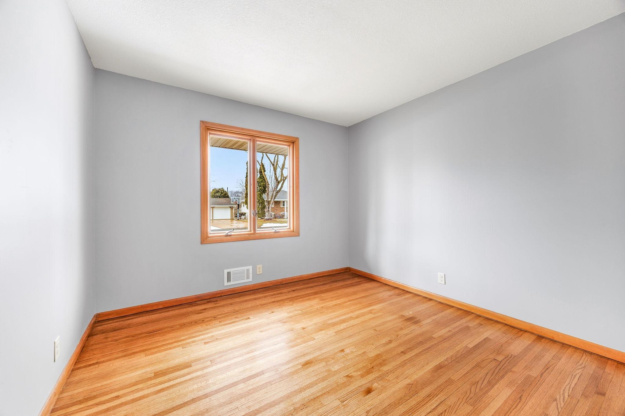 View of Residential at 8309 Harrison Road, Bloomington MN 55437, Bloomington (15 of 33) - Mike Wilen | Minnesota Team Real Estate