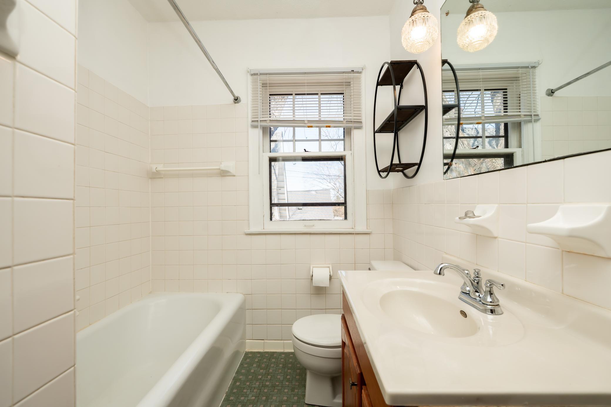 View of Residential Income at 4909 Xerxes Avenue, Minneapolis MN 55410, Minneapolis (37 of 44) - Mike Wilen | Minnesota Team Real Estate