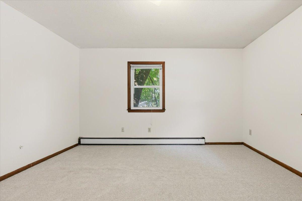 View of Residential Income at 84 Logan Avenue, West Saint Paul MN 55118, West Saint Paul (12 of 45) - Mike Wilen | Minnesota Team Real Estate