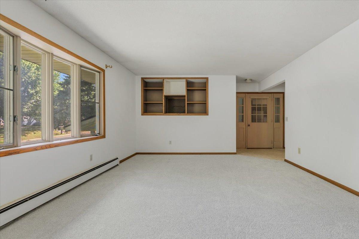 View of Residential Income at 84 Logan Avenue, West Saint Paul MN 55118, West Saint Paul (9 of 45) - Mike Wilen | Minnesota Team Real Estate