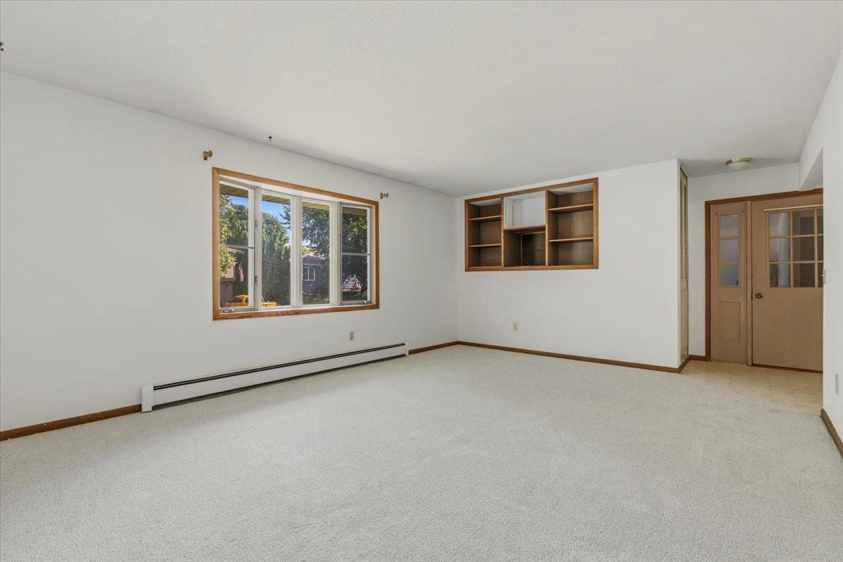 View of Residential Income at 84 Logan Avenue, West Saint Paul MN 55118, West Saint Paul (8 of 45) - Mike Wilen | Minnesota Team Real Estate