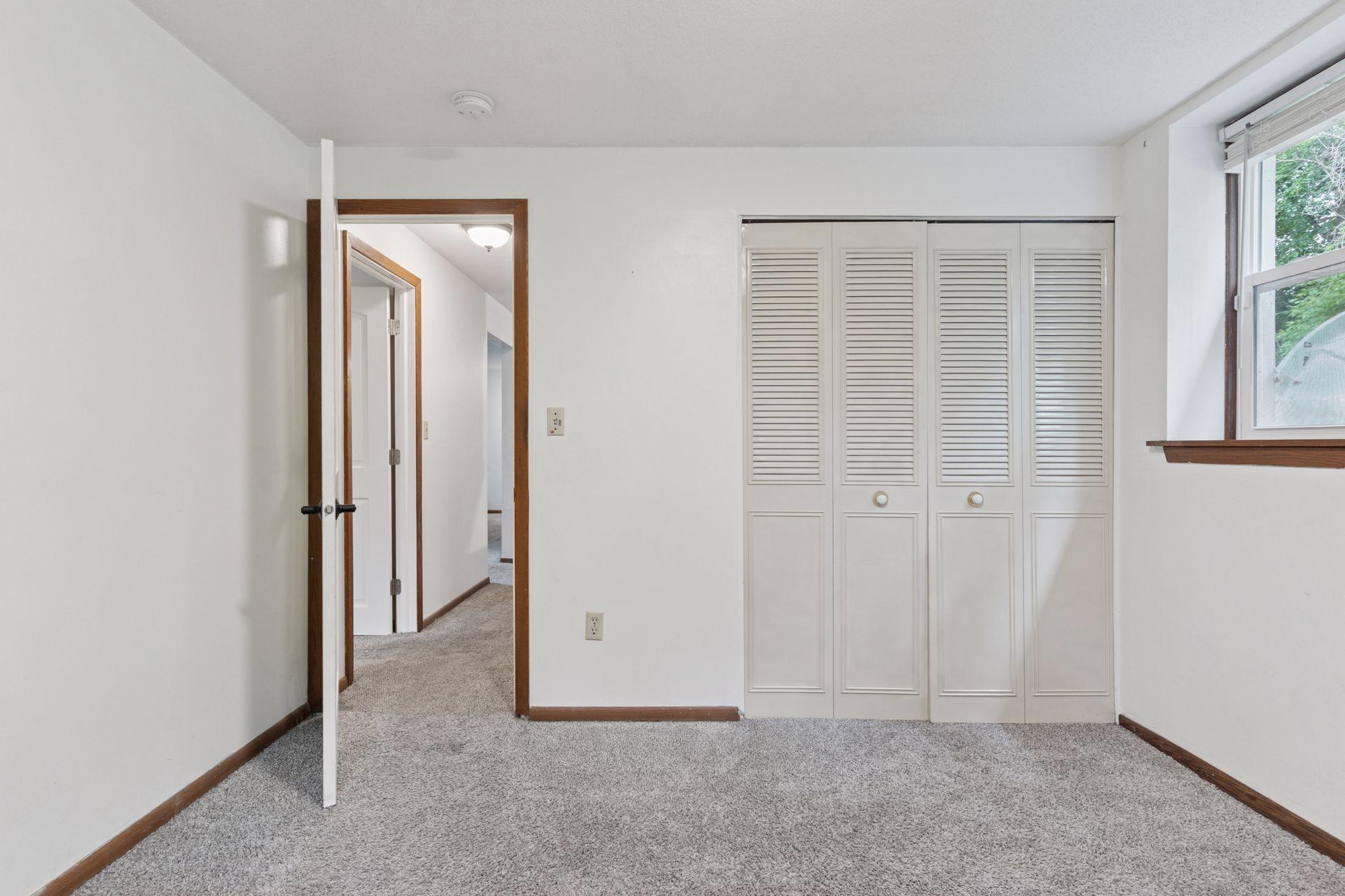 View of Residential Income at 84 Logan Avenue, West Saint Paul MN 55118, West Saint Paul (37 of 45) - Mike Wilen | Minnesota Team Real Estate