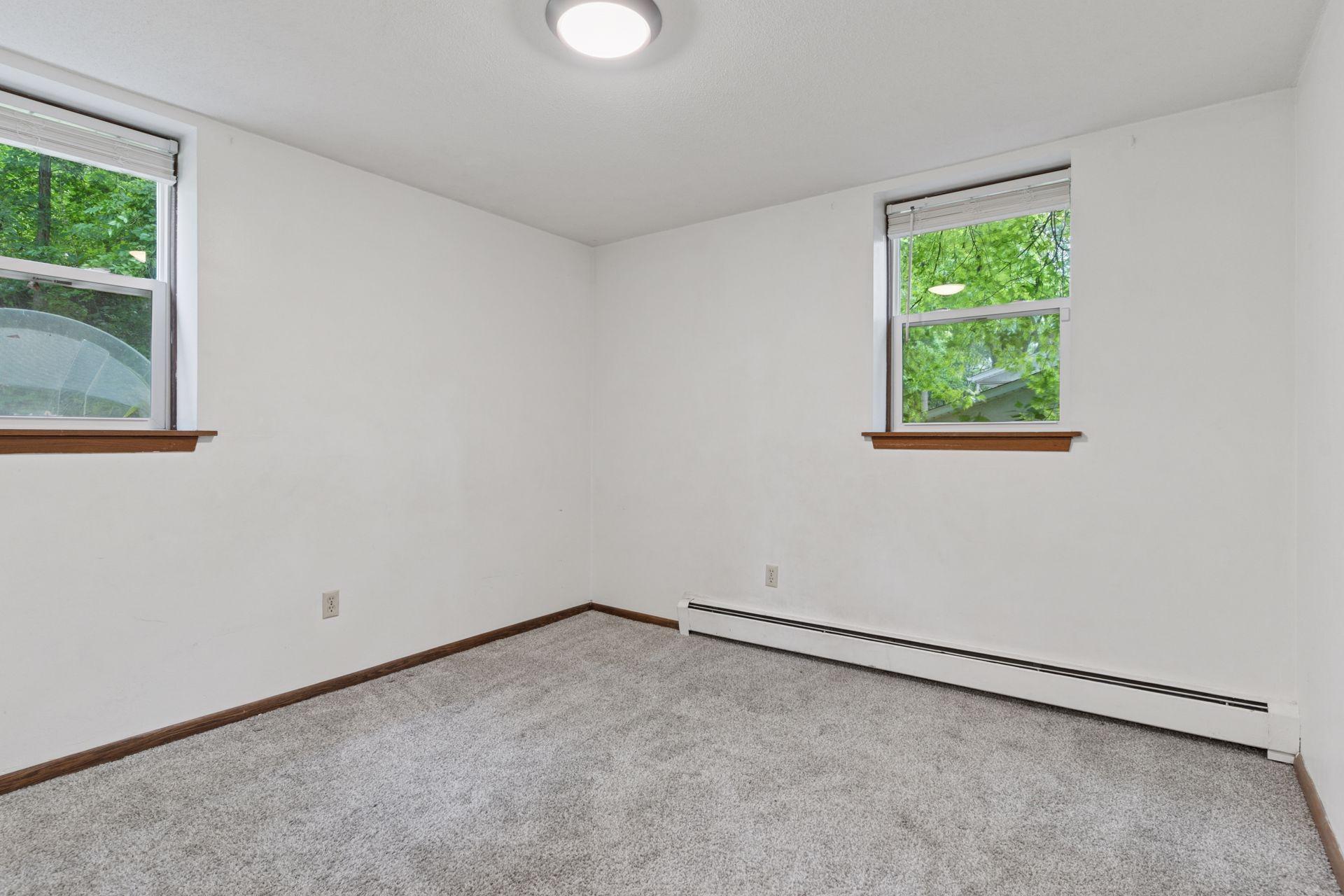 View of Residential Income at 84 Logan Avenue, West Saint Paul MN 55118, West Saint Paul (36 of 45) - Mike Wilen | Minnesota Team Real Estate