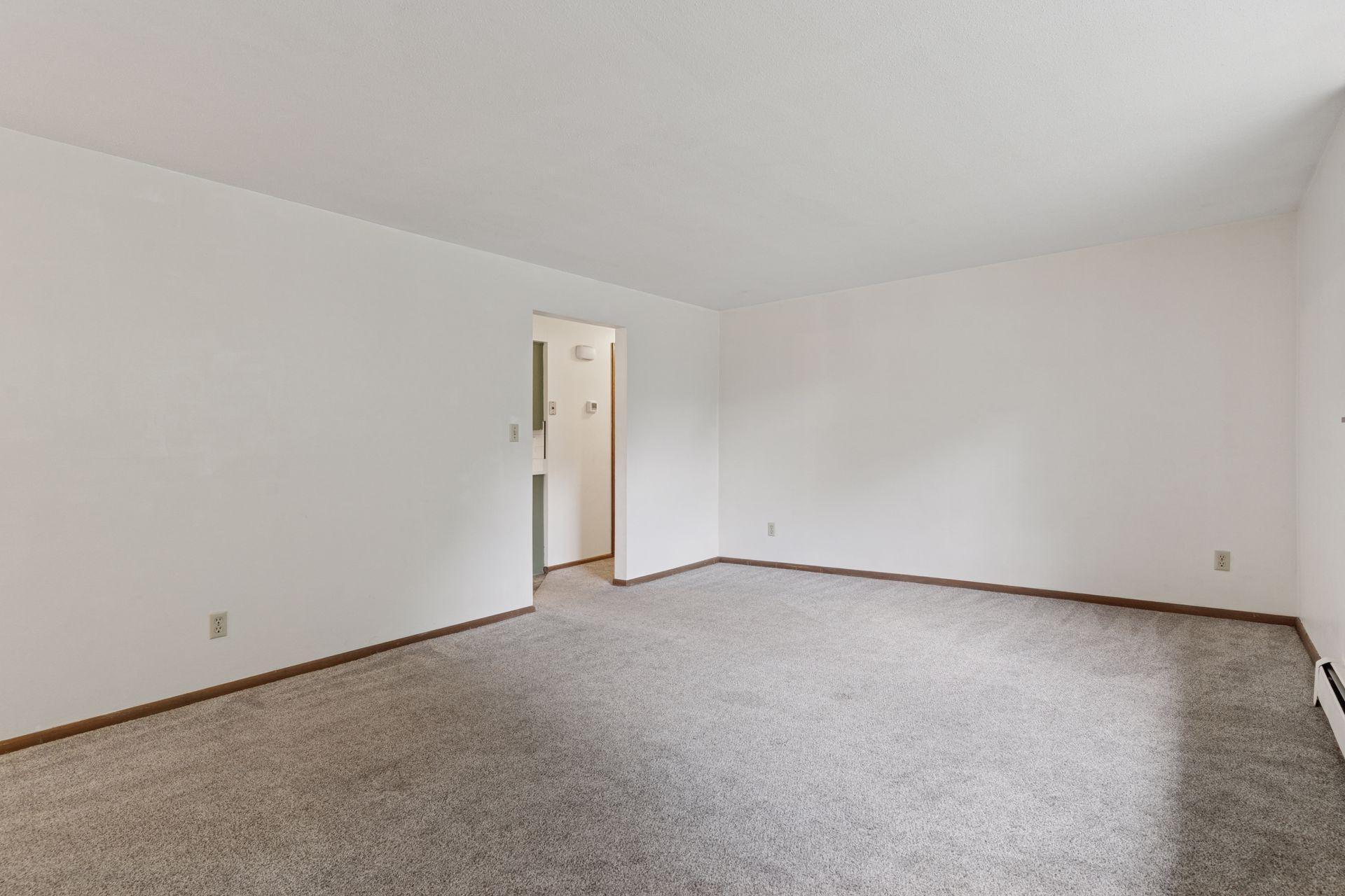 View of Residential Income at 84 Logan Avenue, West Saint Paul MN 55118, West Saint Paul (26 of 45) - Mike Wilen | Minnesota Team Real Estate