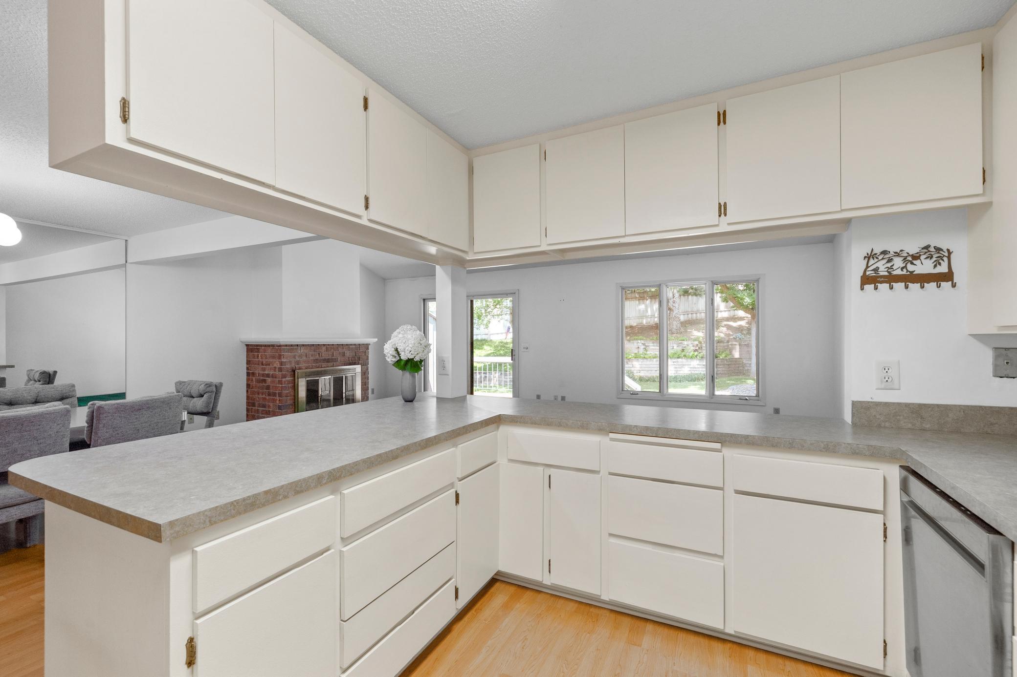 View of Residential at 6124 Blake Ridge Road, Edina MN 55436, Edina (8 of 36) - Mike Wilen | Minnesota Team Real Estate