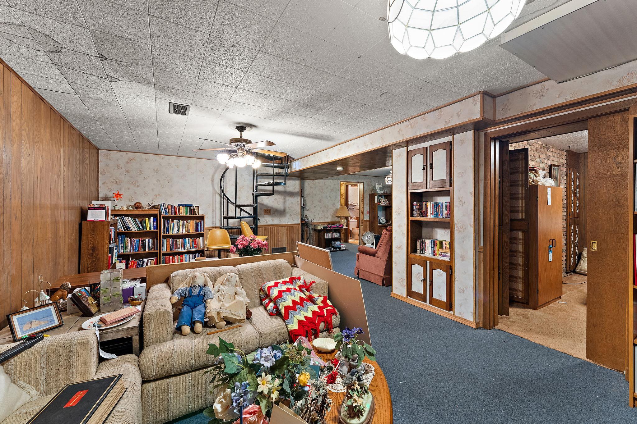 View of Residential at 4125 Thrushwood Lane, Minnetonka MN 55345, Minnetonka (35 of 43) - Mike Wilen | Minnesota Team Real Estate