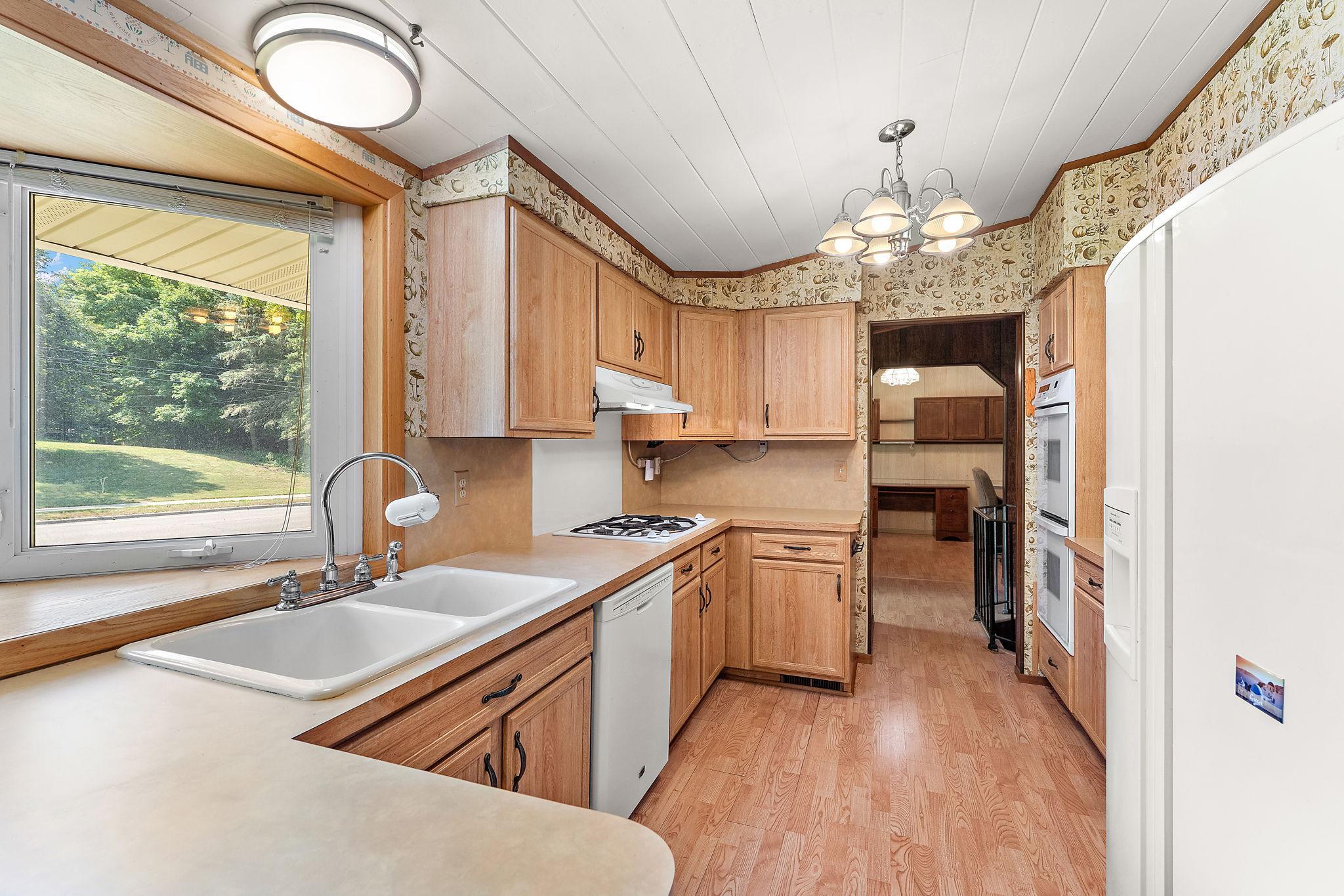View of Residential at 4125 Thrushwood Lane, Minnetonka MN 55345, Minnetonka (20 of 43) - Mike Wilen | Minnesota Team Real Estate