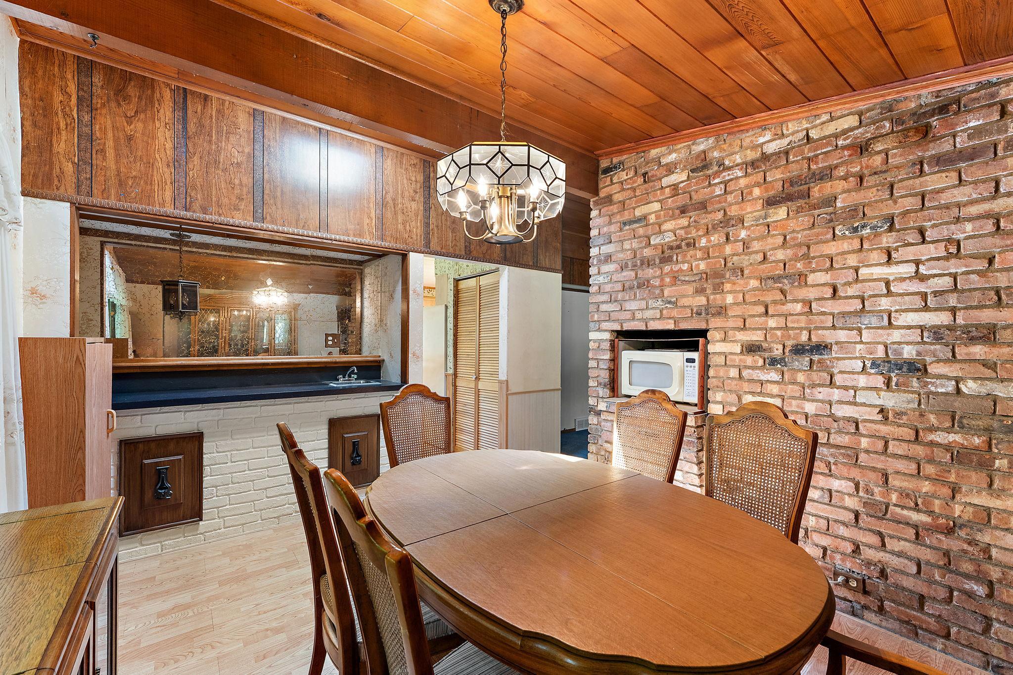 View of Residential at 4125 Thrushwood Lane, Minnetonka MN 55345, Minnetonka (15 of 43) - Mike Wilen | Minnesota Team Real Estate