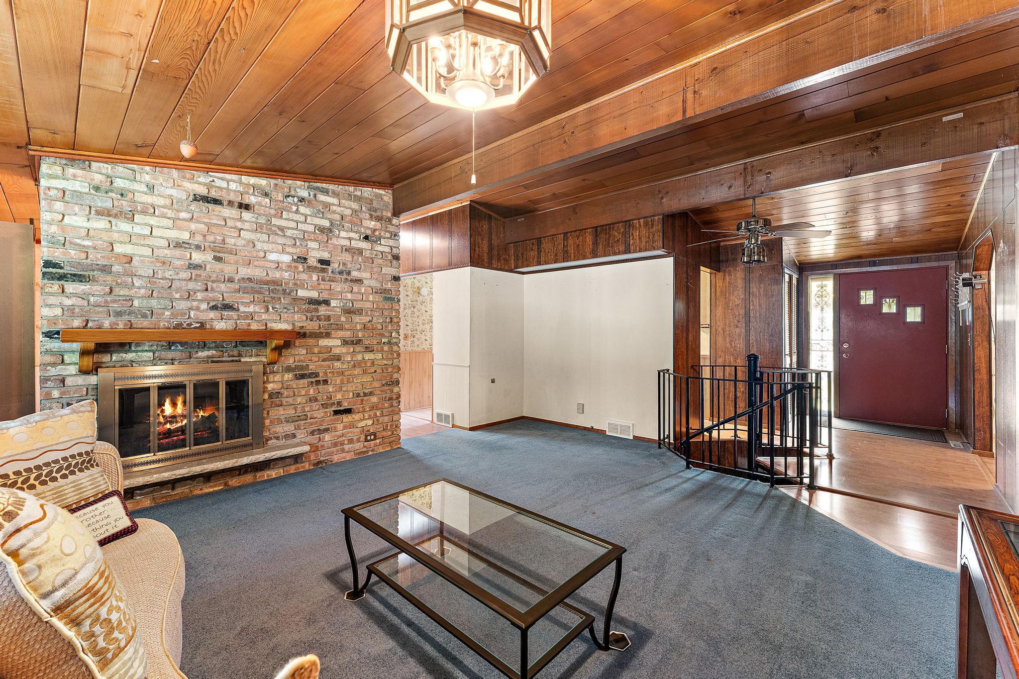 View of Residential at 4125 Thrushwood Lane, Minnetonka MN 55345, Minnetonka (12 of 43) - Mike Wilen | Minnesota Team Real Estate