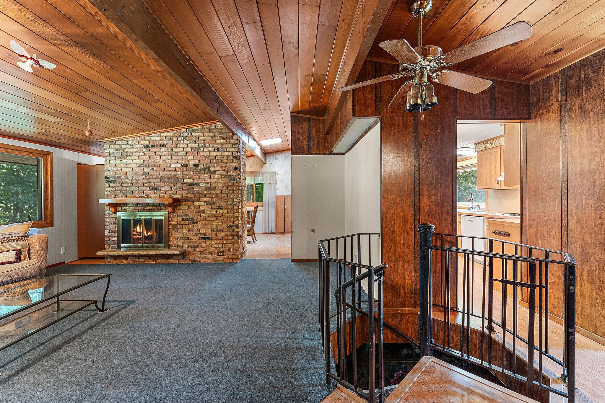 View of Residential at 4125 Thrushwood Lane, Minnetonka MN 55345, Minnetonka (11 of 43) - Mike Wilen | Minnesota Team Real Estate