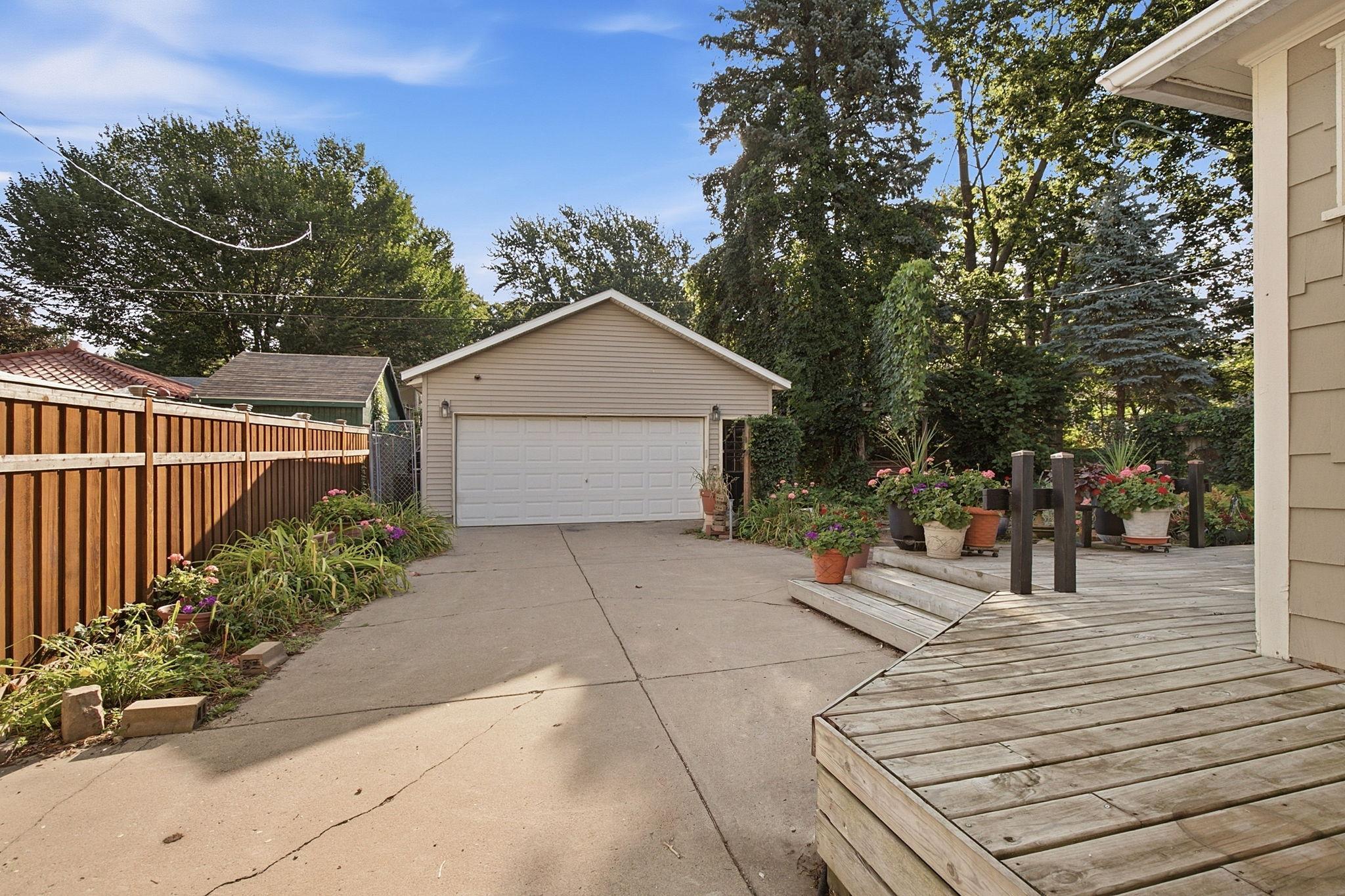 View of Residential at 750 Chippewa Avenue, Saint Paul MN 55107, Saint Paul (33 of 40) - Mike Wilen | Minnesota Team Real Estate