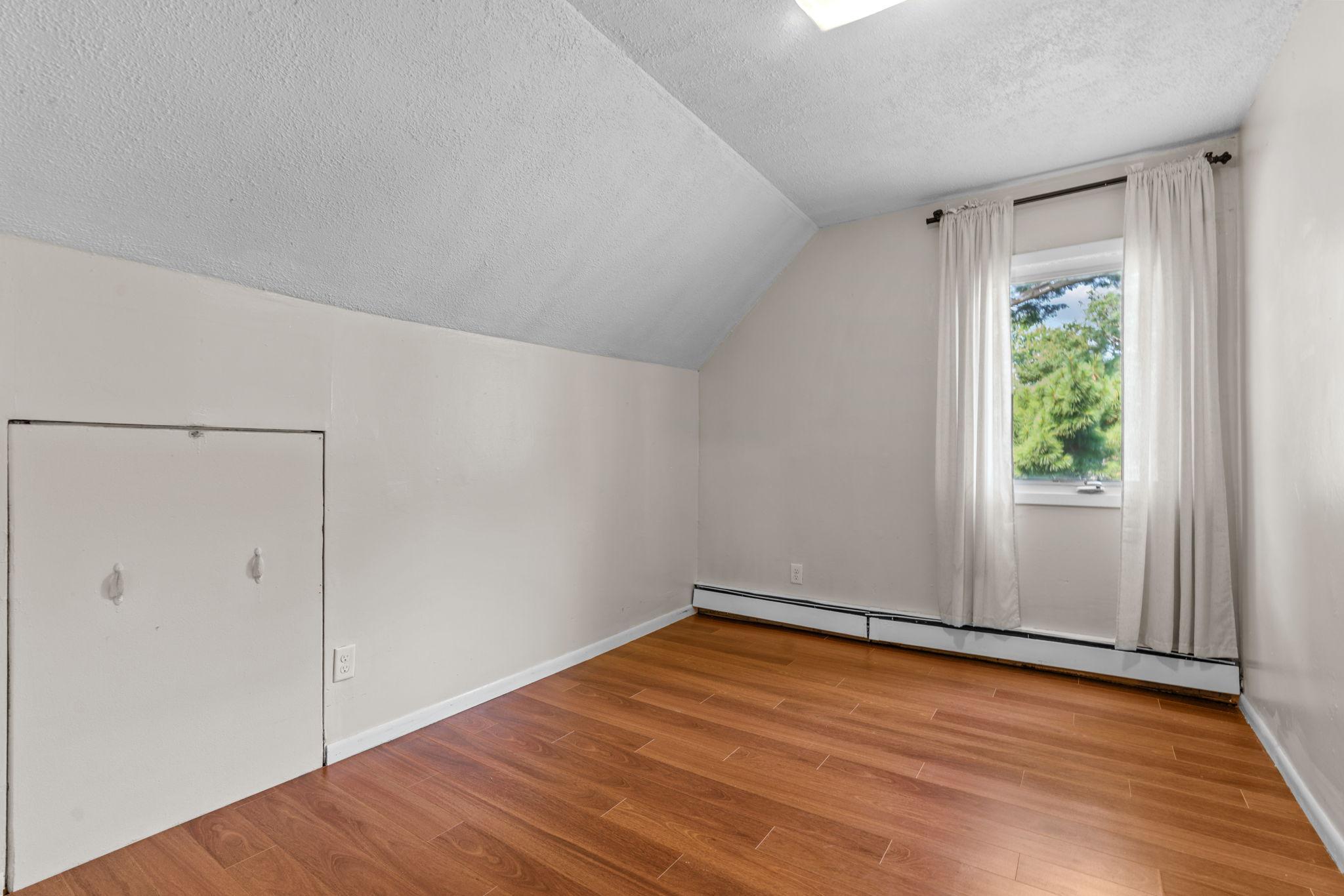 View of Residential at 1153 Idaho Avenue, Saint Paul MN 55108, Saint Paul (23 of 58) - Mike Wilen | Minnesota Team Real Estate