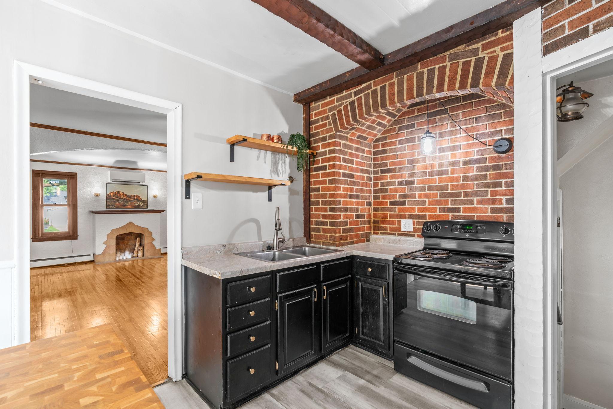 View of Residential at 1153 Idaho Avenue, Saint Paul MN 55108, Saint Paul (12 of 58) - Mike Wilen | Minnesota Team Real Estate
