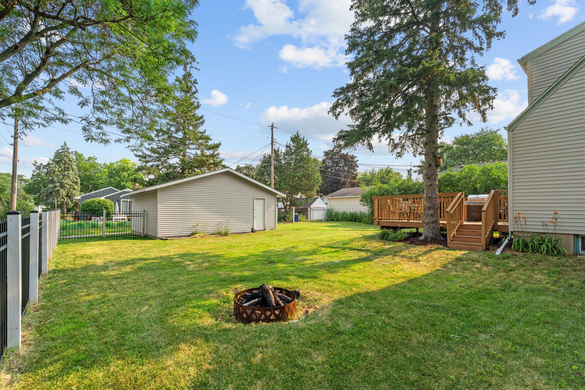 View of Residential at 1153 Idaho Avenue, Saint Paul MN 55108, Saint Paul (45 of 58) - Mike Wilen | Minnesota Team Real Estate