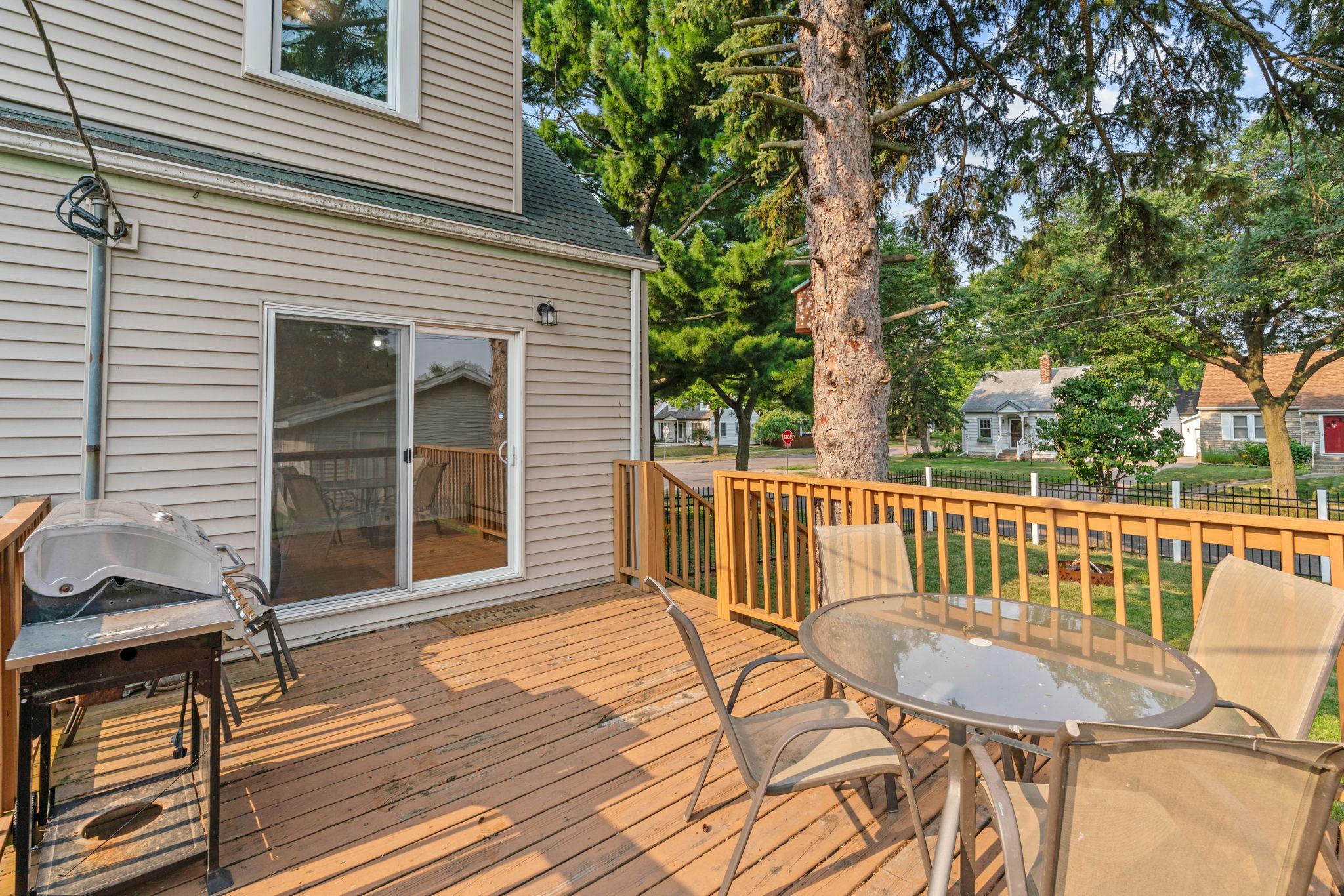 View of Residential at 1153 Idaho Avenue, Saint Paul MN 55108, Saint Paul (43 of 58) - Mike Wilen | Minnesota Team Real Estate