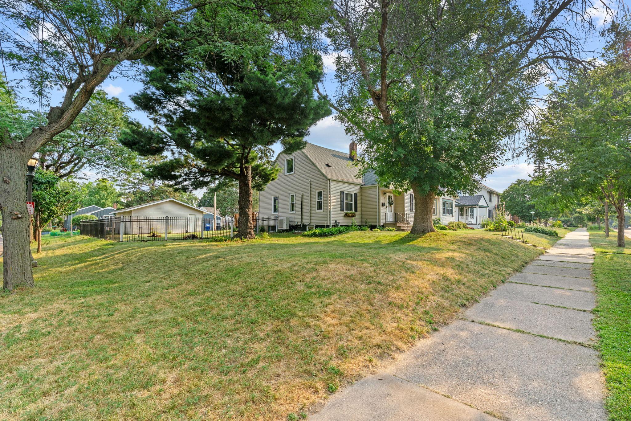 View of Residential at 1153 Idaho Avenue, Saint Paul MN 55108, Saint Paul (41 of 58) - Mike Wilen | Minnesota Team Real Estate