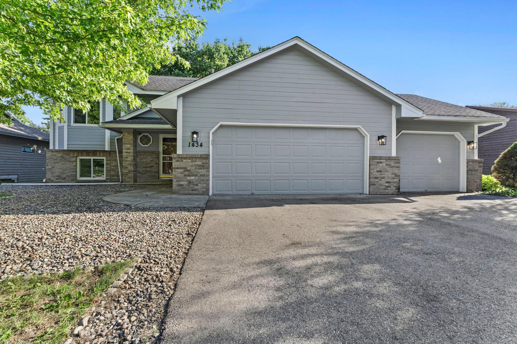 View of Single Family at 1434 Eastlake Drive, Chaska - Mike Wilen | Minnesota Team Real Estate