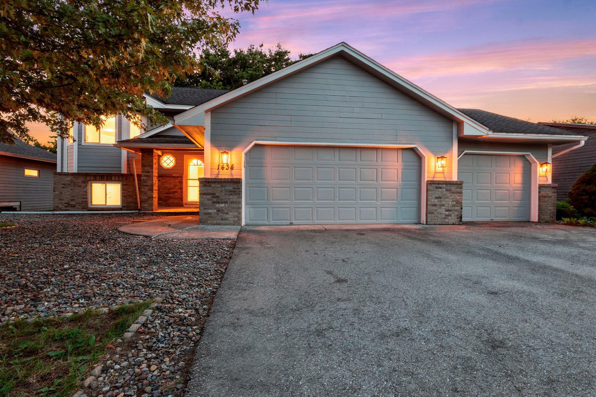 View of Residential at 1434 Eastlake Drive, Chaska MN 55318, Chaska (55 of 56) - Mike Wilen | Minnesota Team Real Estate