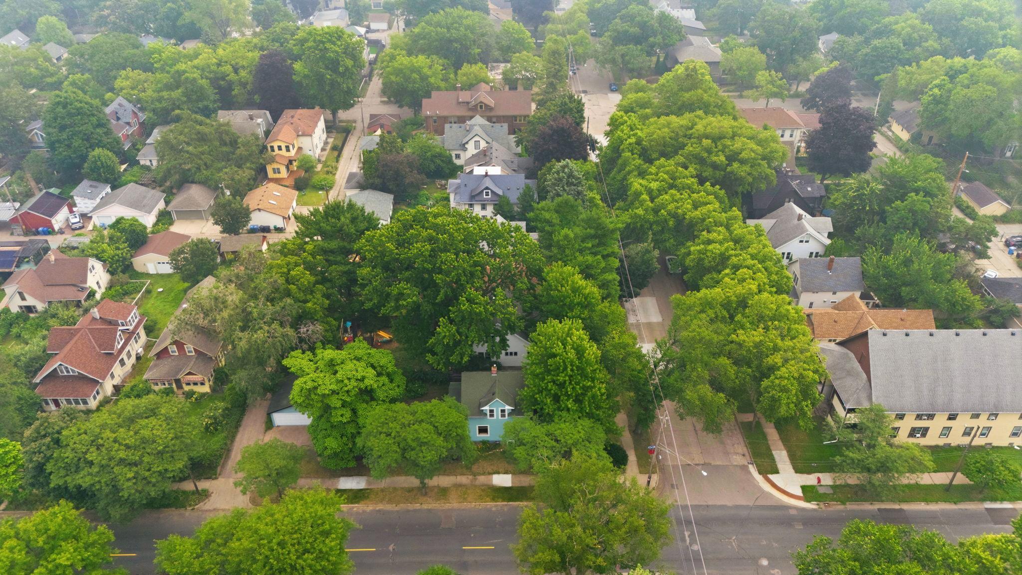 View of Residential at 3100 24th Street, Minneapolis MN 55406, Minneapolis (43 of 50) - Mike Wilen | Minnesota Team Real Estate