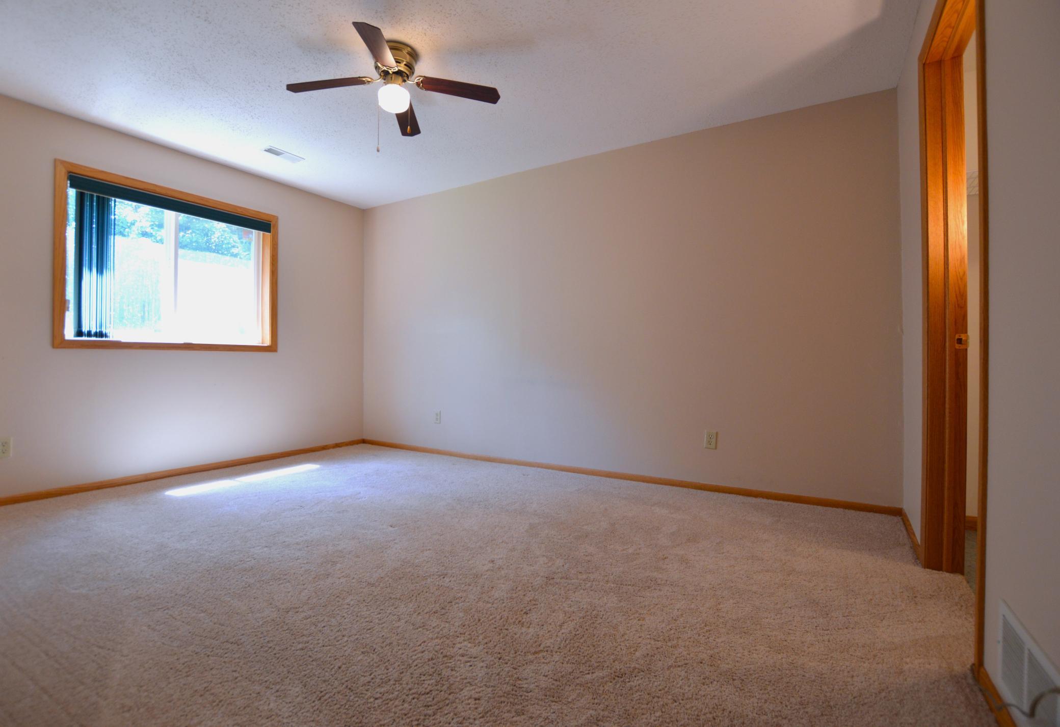 View of Residential at 7119 48th Street, Oakdale MN 55128, Oakdale (24 of 30) - Mike Wilen | Minnesota Team Real Estate