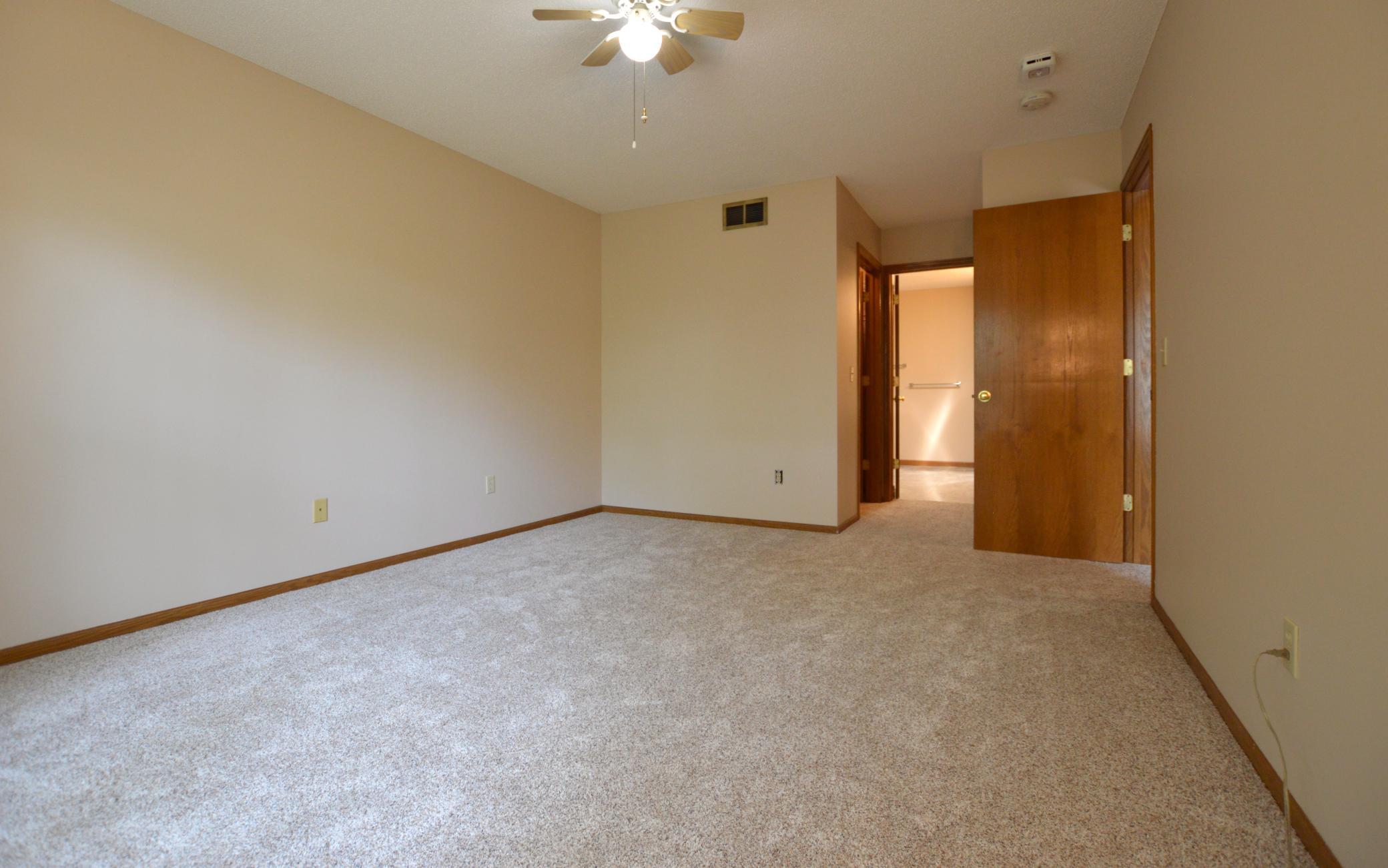 View of Residential at 7119 48th Street, Oakdale MN 55128, Oakdale (15 of 30) - Mike Wilen | Minnesota Team Real Estate