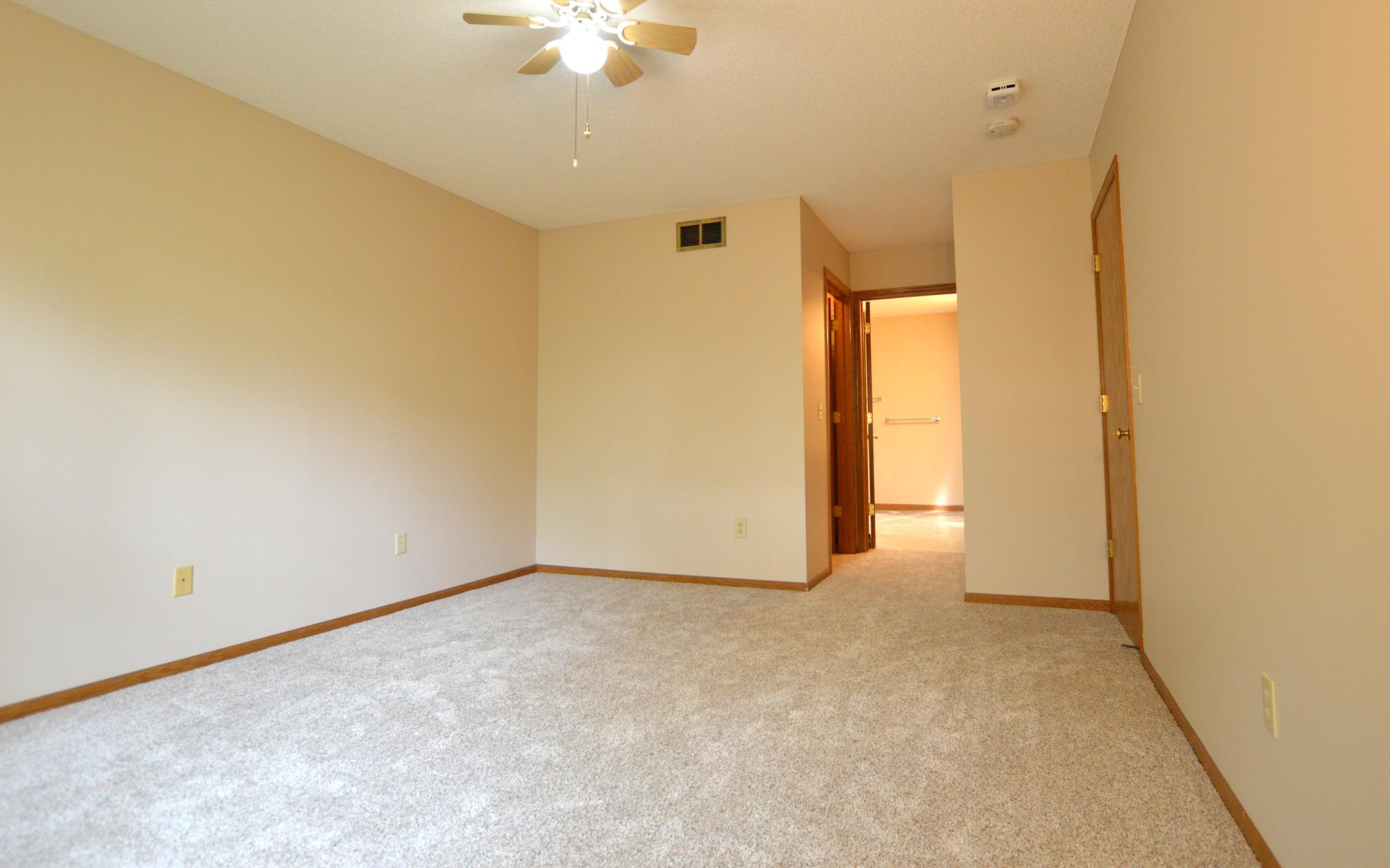 View of Residential at 7119 48th Street, Oakdale MN 55128, Oakdale (14 of 30) - Mike Wilen | Minnesota Team Real Estate