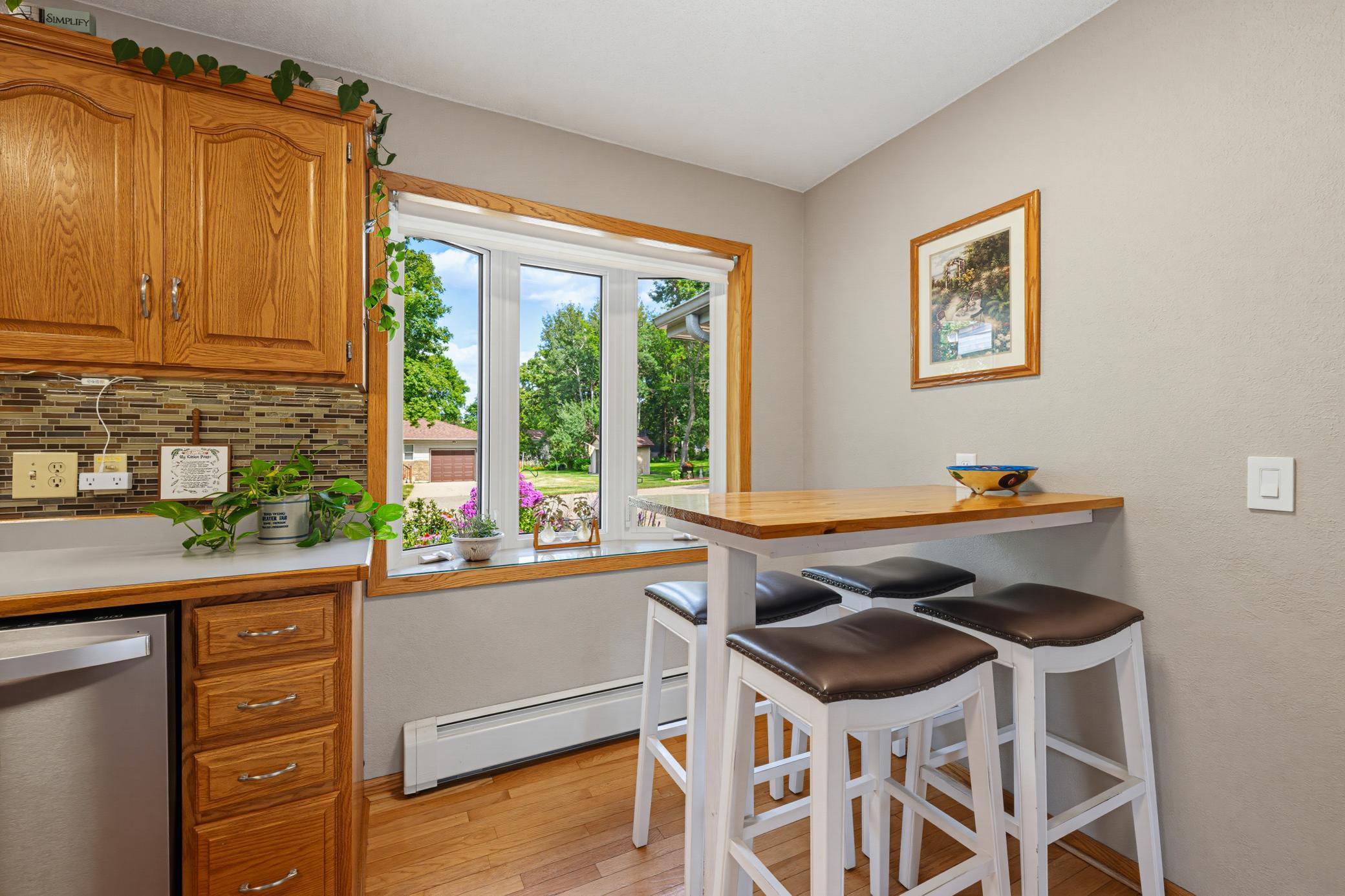 View of Residential at 870 Hanson Drive, Hutchinson MN 55350, Hutchinson (9 of 38) - Mike Wilen | Minnesota Team Real Estate