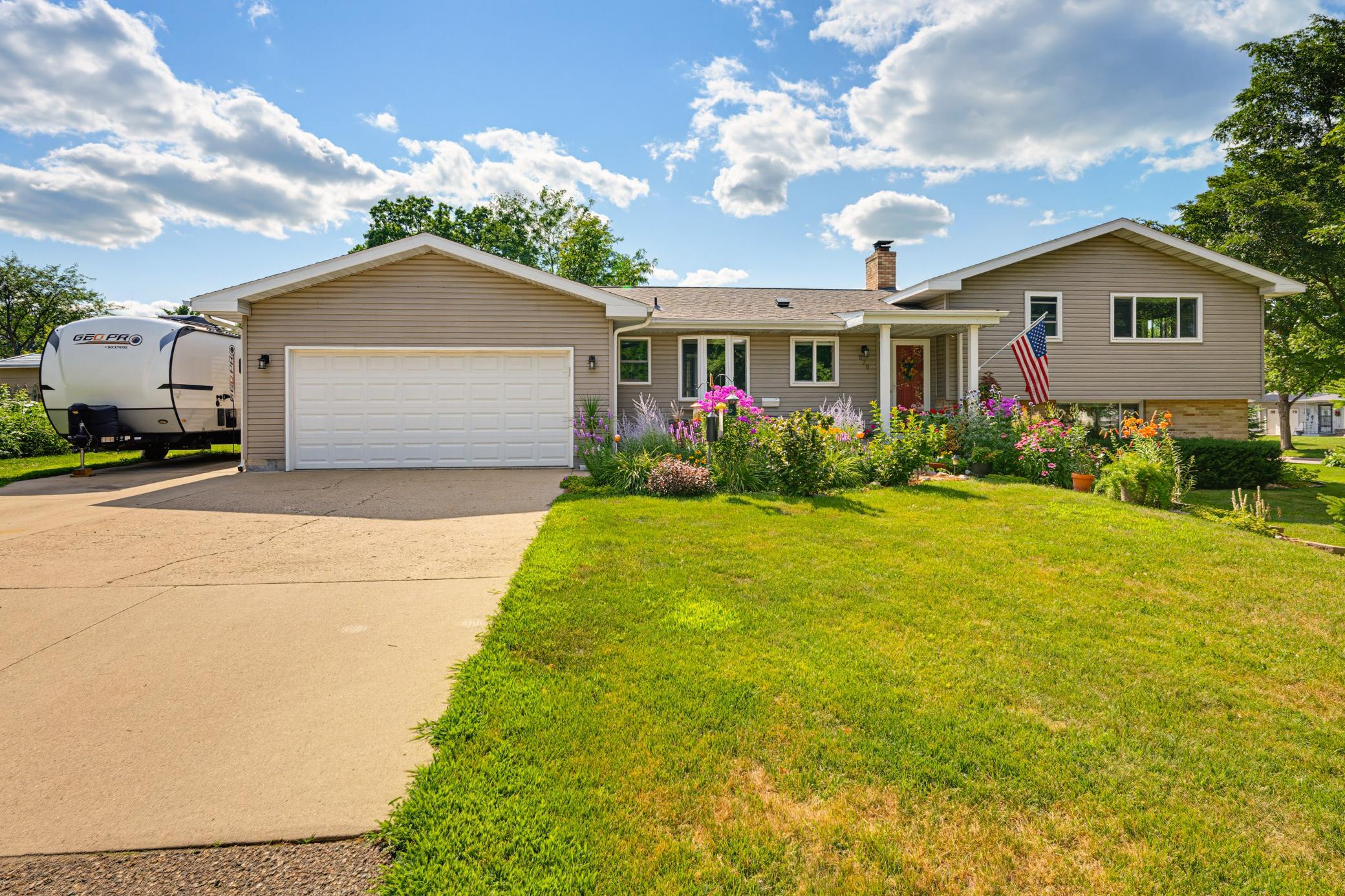 View of Residential at 870 Hanson Drive, Hutchinson MN 55350, Hutchinson - Mike Wilen | Minnesota Team Real Estate